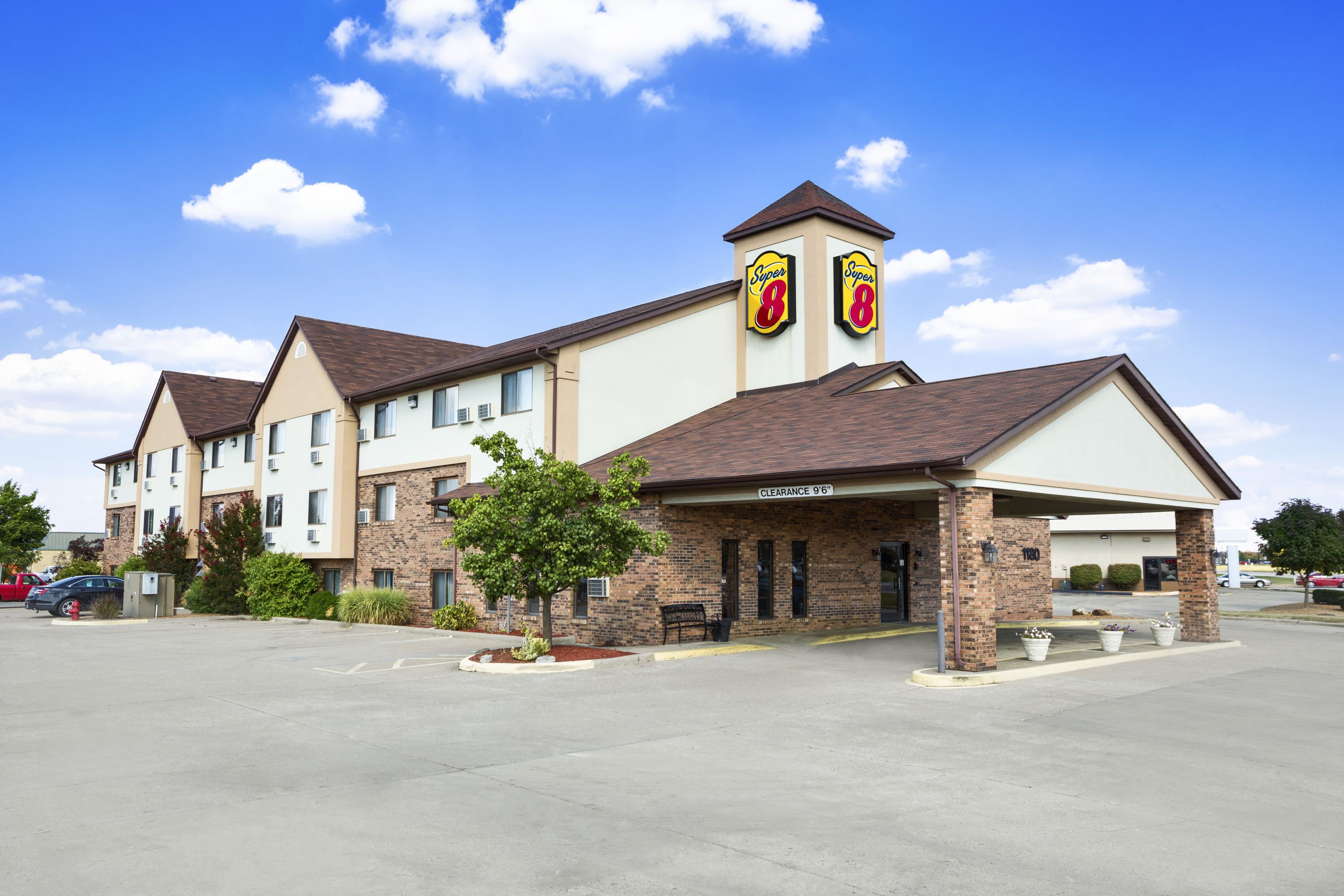 Super Wyndham Carbondale Carbondale  Hotels