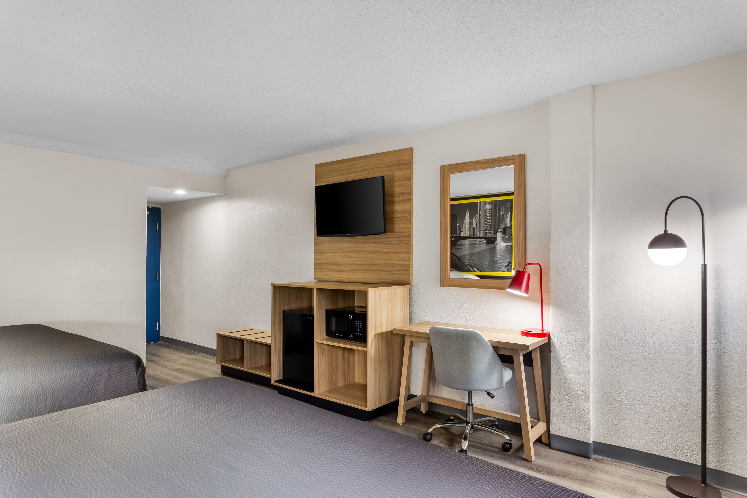 Double bed guest room at the Super 8 by Wyndham Chicago IL in Chicago, Illinois