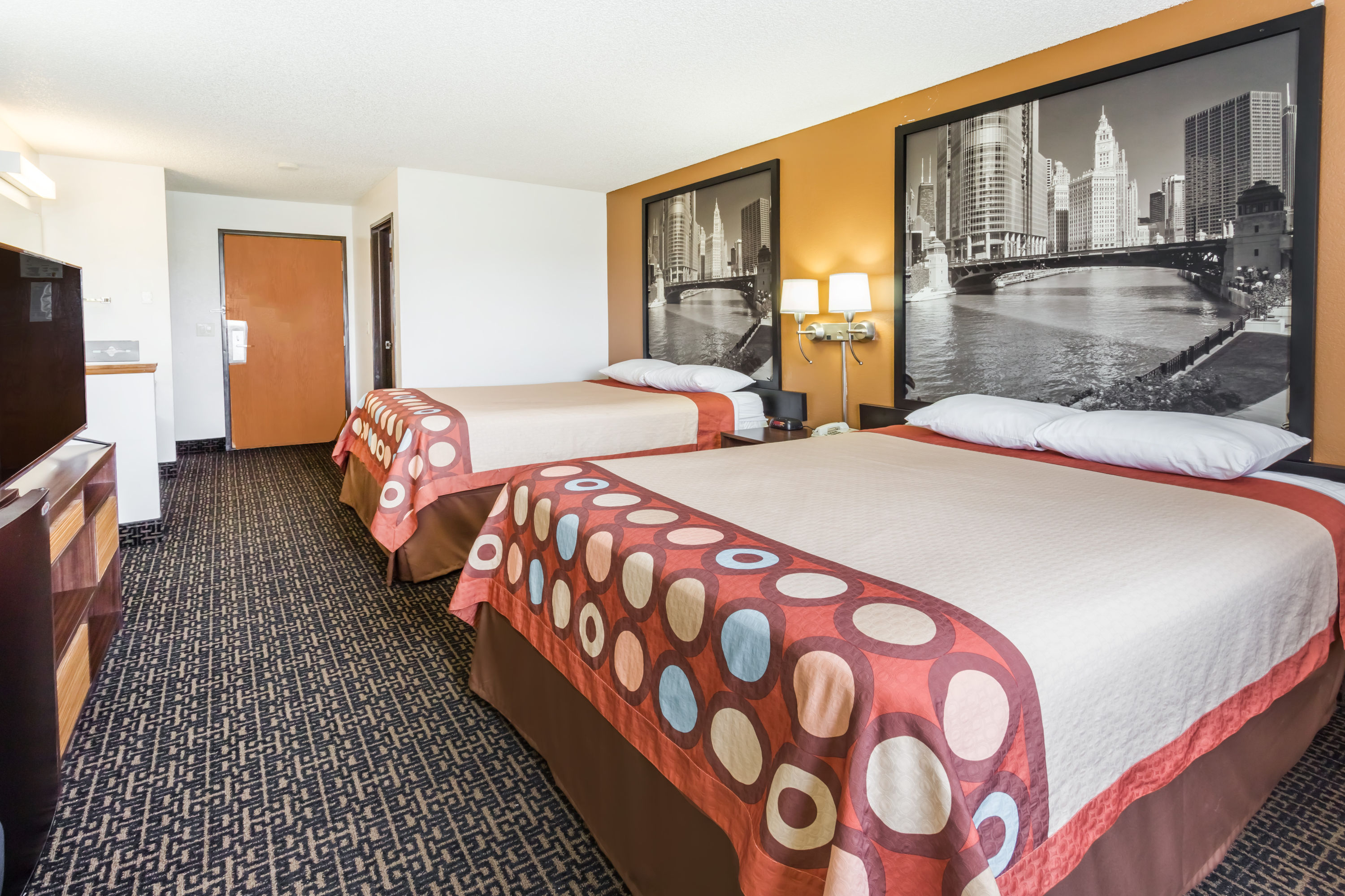 Super 8 By Wyndham Dixon Dixon Il Hotels