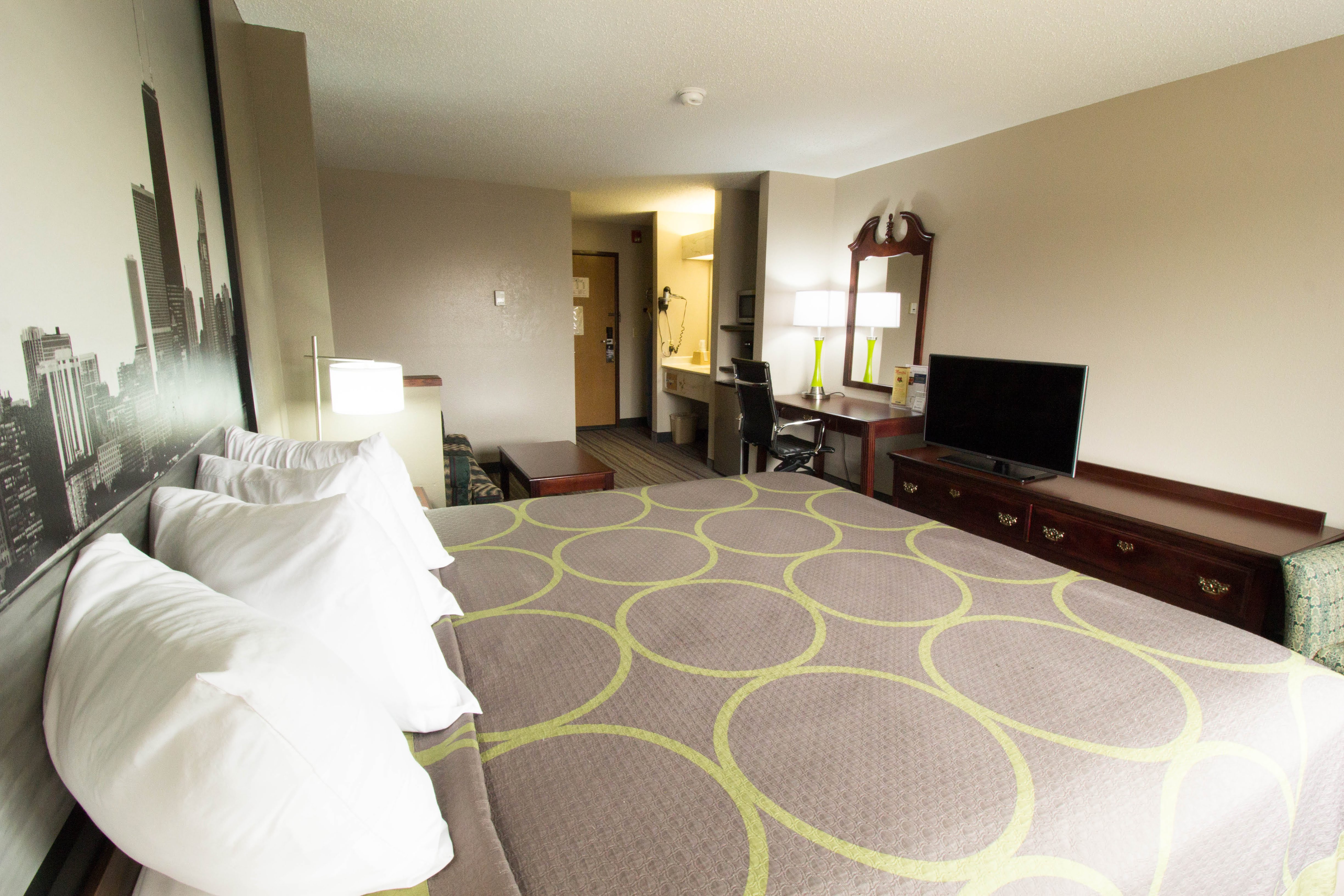 Guest room at the Super 8 by Wyndham Chicago O'Hare Airport in Elk Grove Village, Illinois