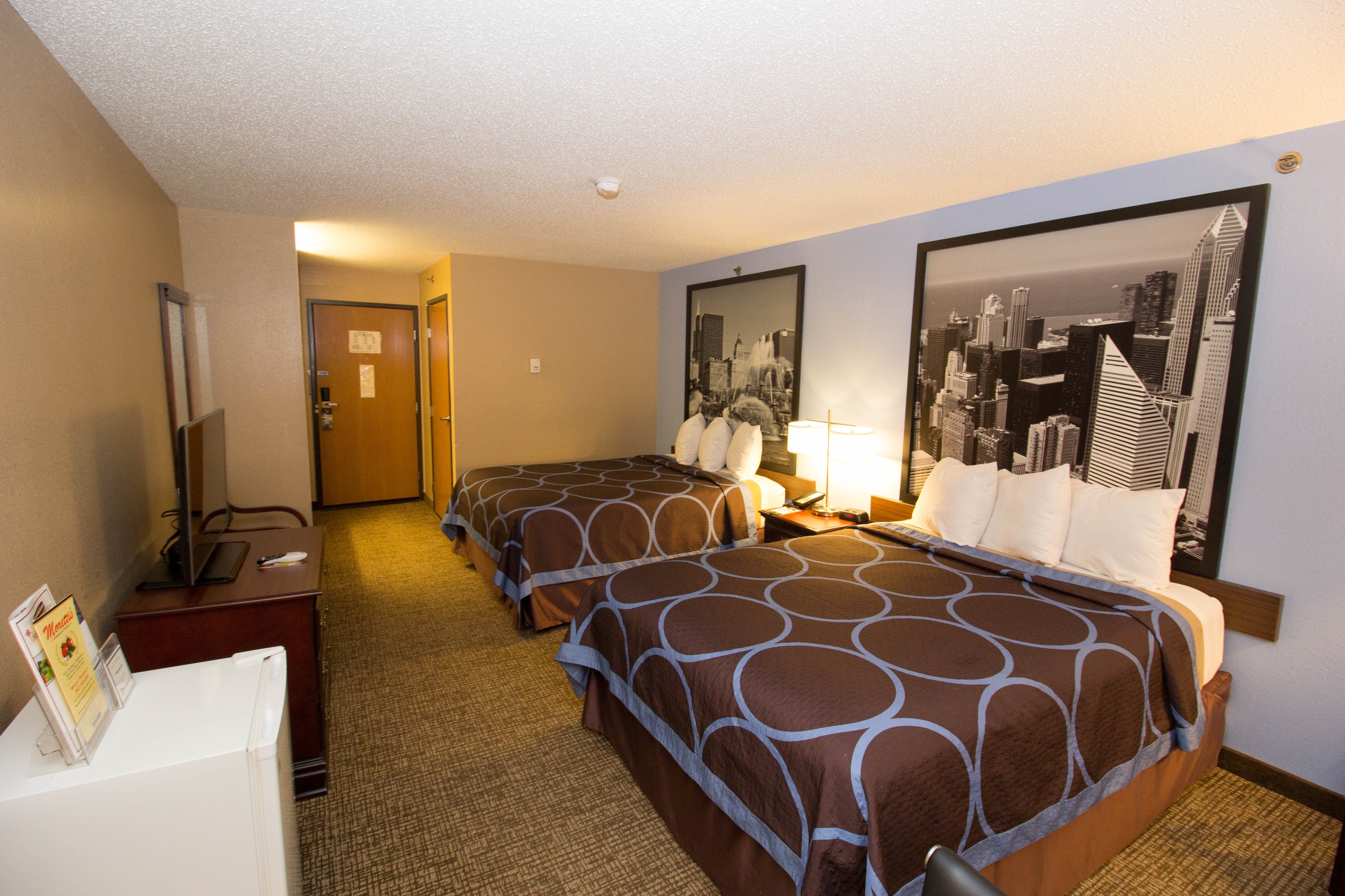 Guest room at the Super 8 by Wyndham Chicago O'Hare Airport in Elk Grove Village, Illinois
