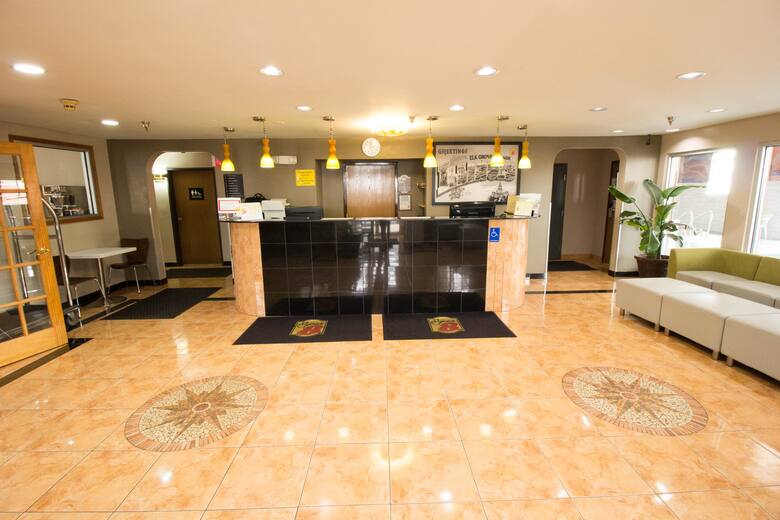 Super 8 Chicago O'Hare Airport hotel lobby in Elk Grove Village, Illinois