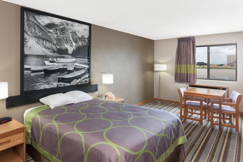 Guest room at the Super 8 Gilman in Gilman, Illinois
