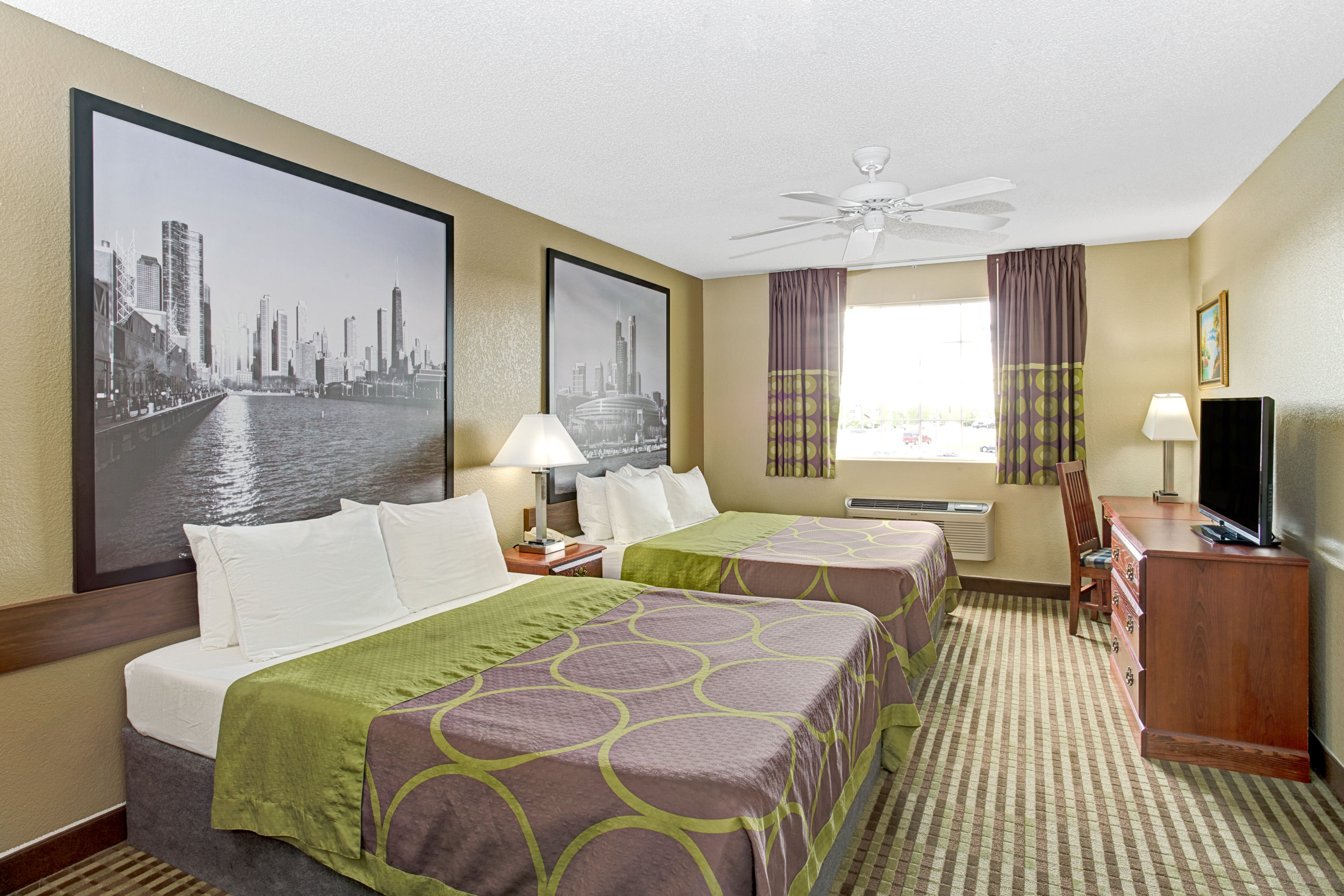 Guest room at the Super 8 by Wyndham Gurnee in Gurnee, Illinois