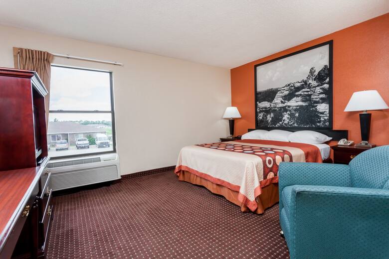 Guest room at the Super 8 Harrisburg in Harrisburg, Illinois