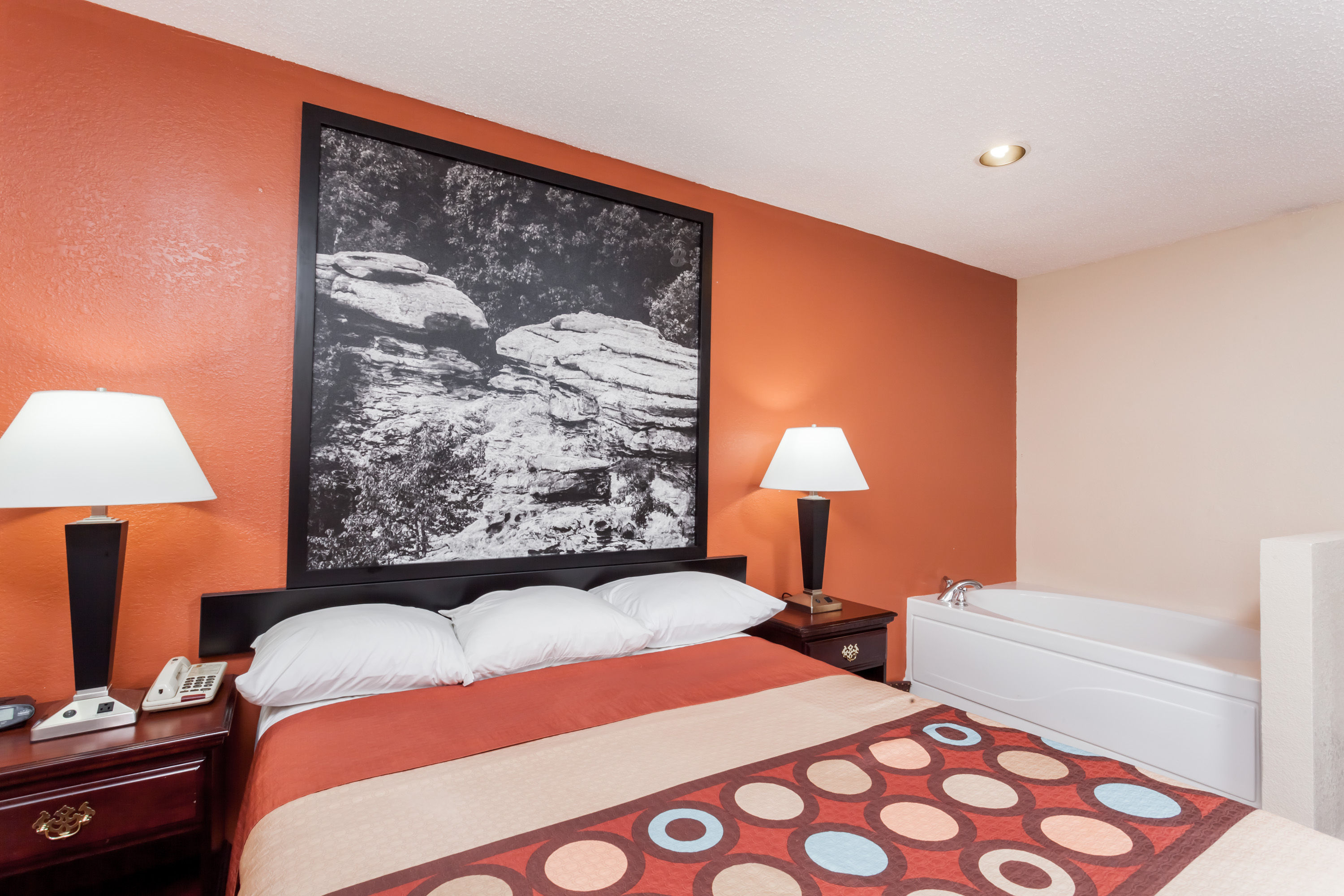 Super 8 by Wyndham Harrisburg suite in Harrisburg, Illinois