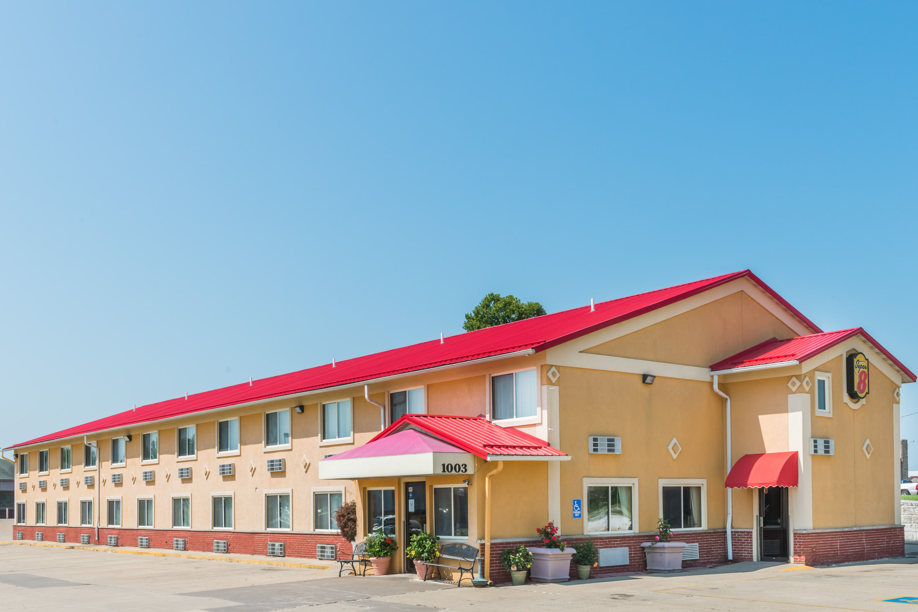 Super 8 By Wyndham Jacksonville Jacksonville Il Hotels