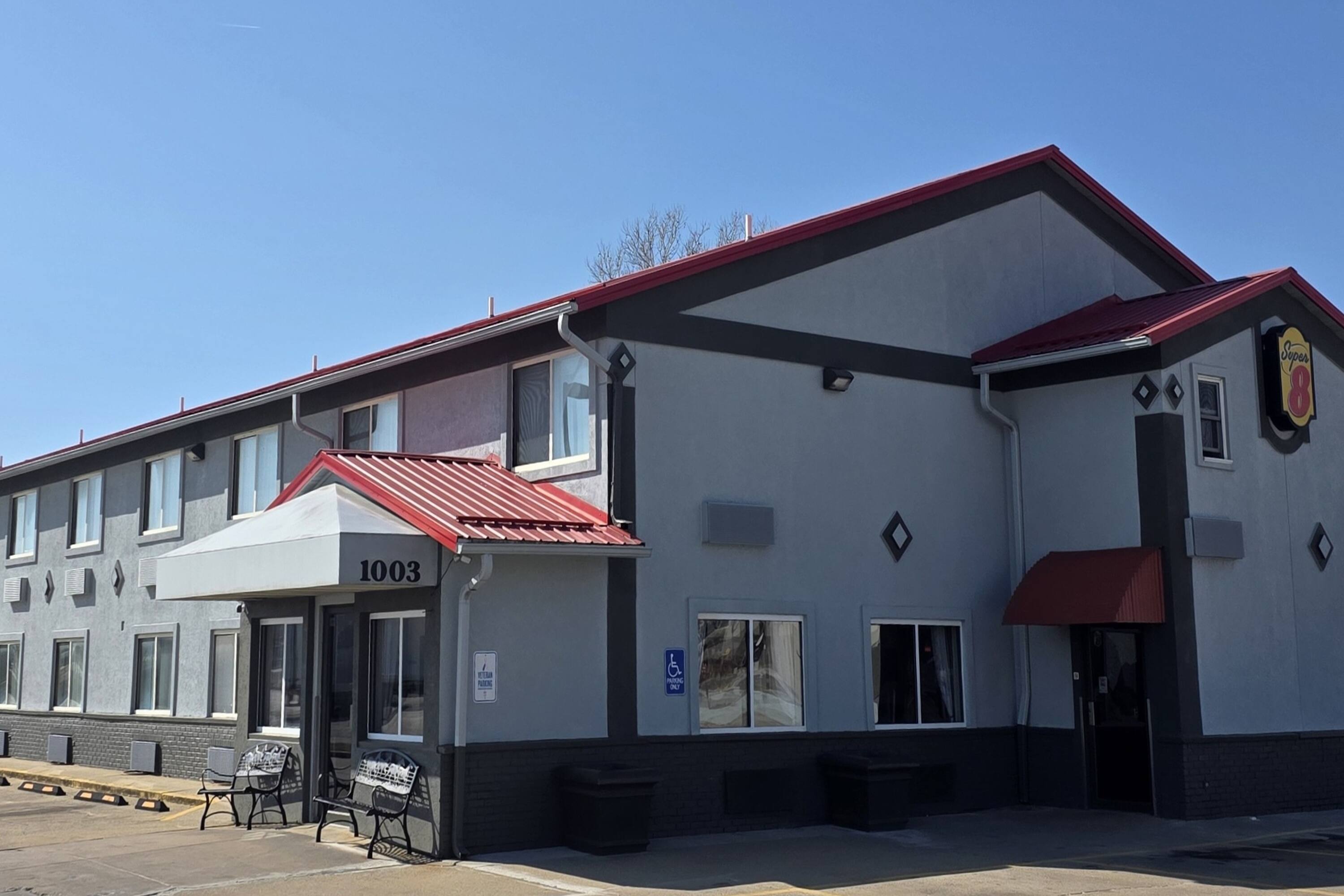 Super 8 by Wyndham Jacksonville | Jacksonville, IL Hotels