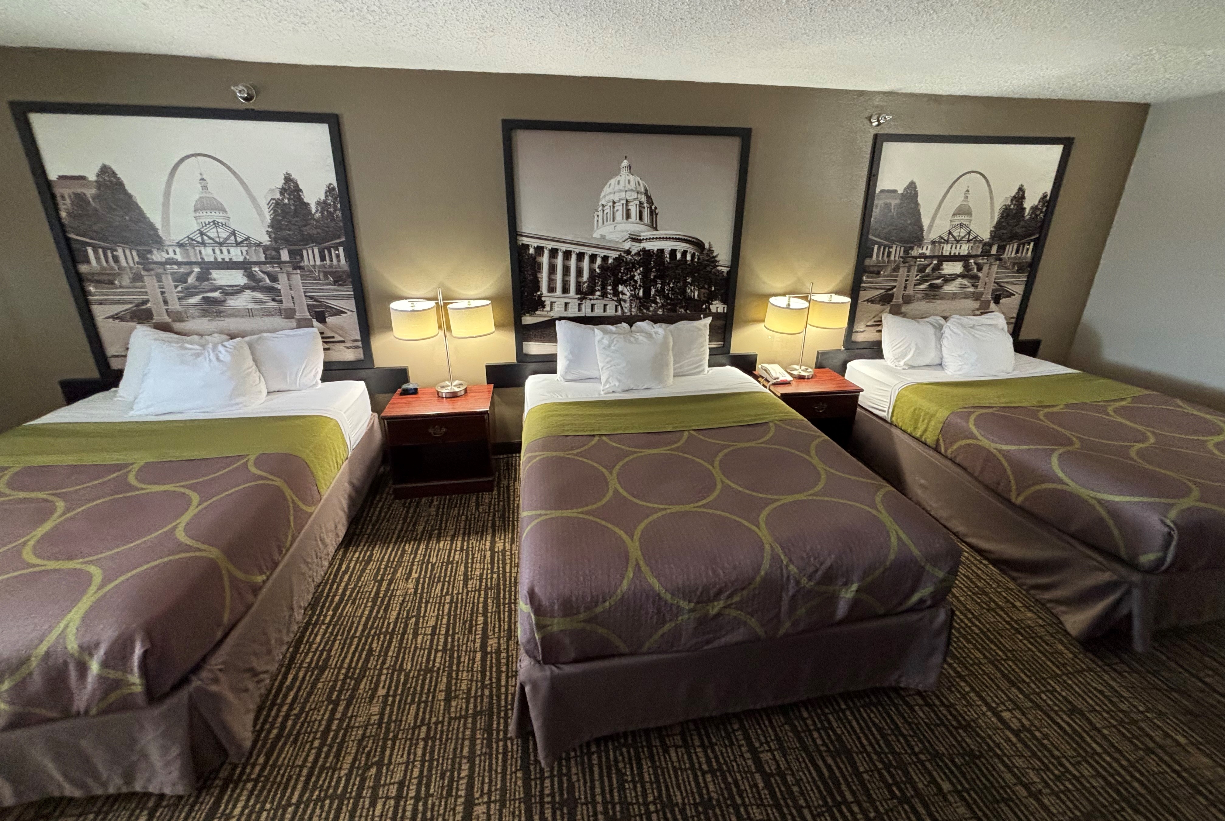 Guest room at the Super 8 by Wyndham Jerseyville in Jerseyville, Illinois