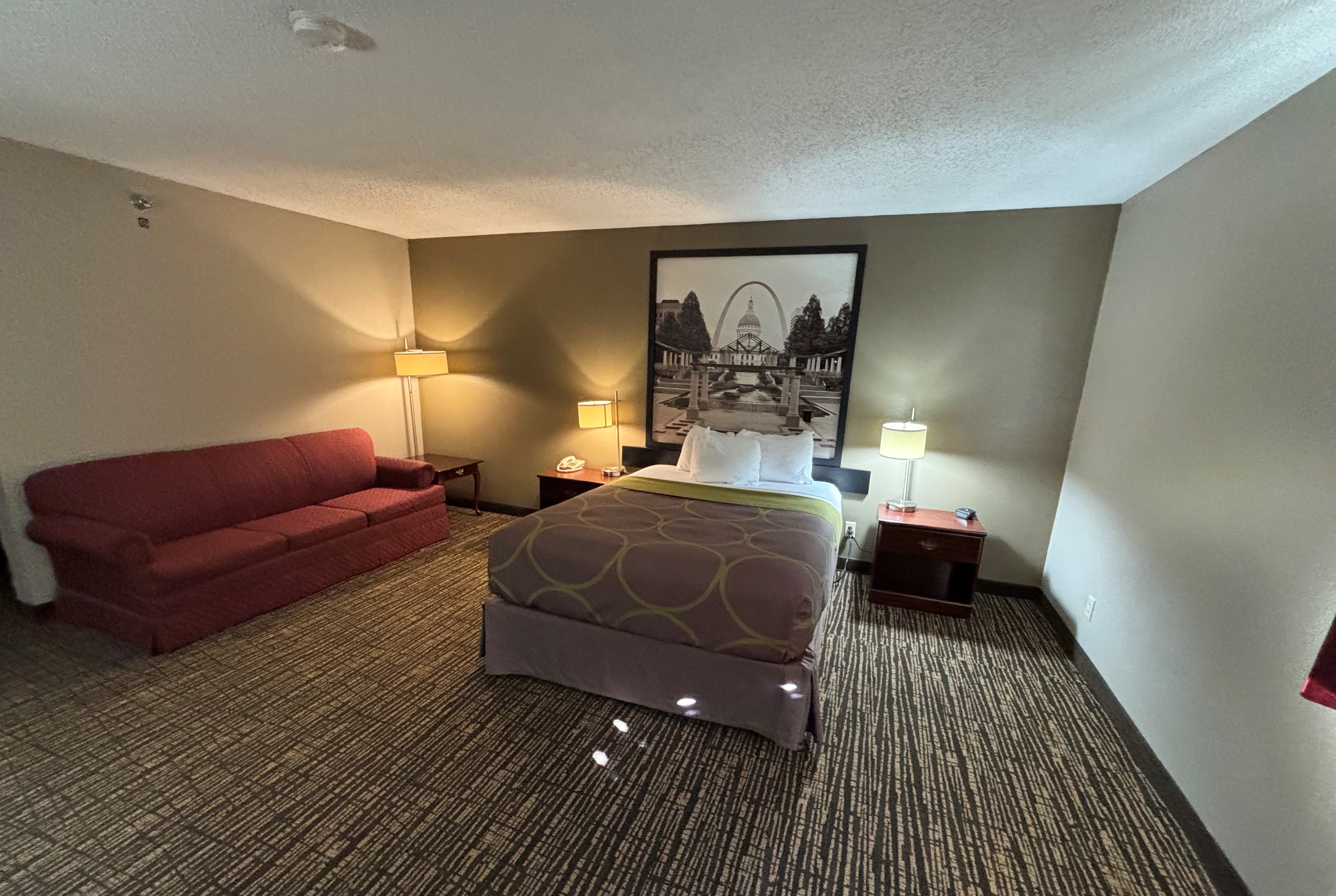Guest room at the Super 8 by Wyndham Jerseyville in Jerseyville, Illinois