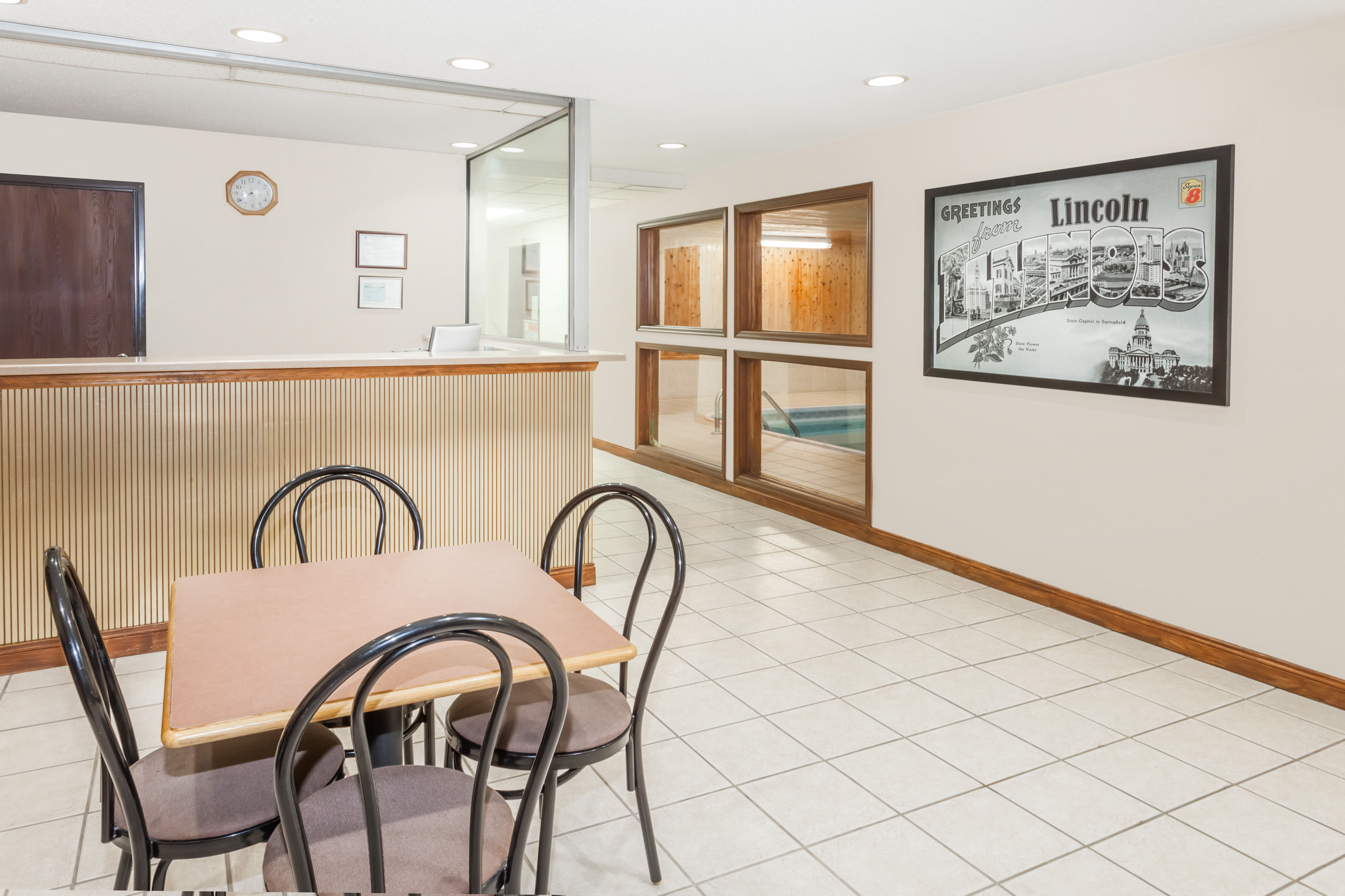 Super 8 By Wyndham Lincoln Lincoln Il Hotels