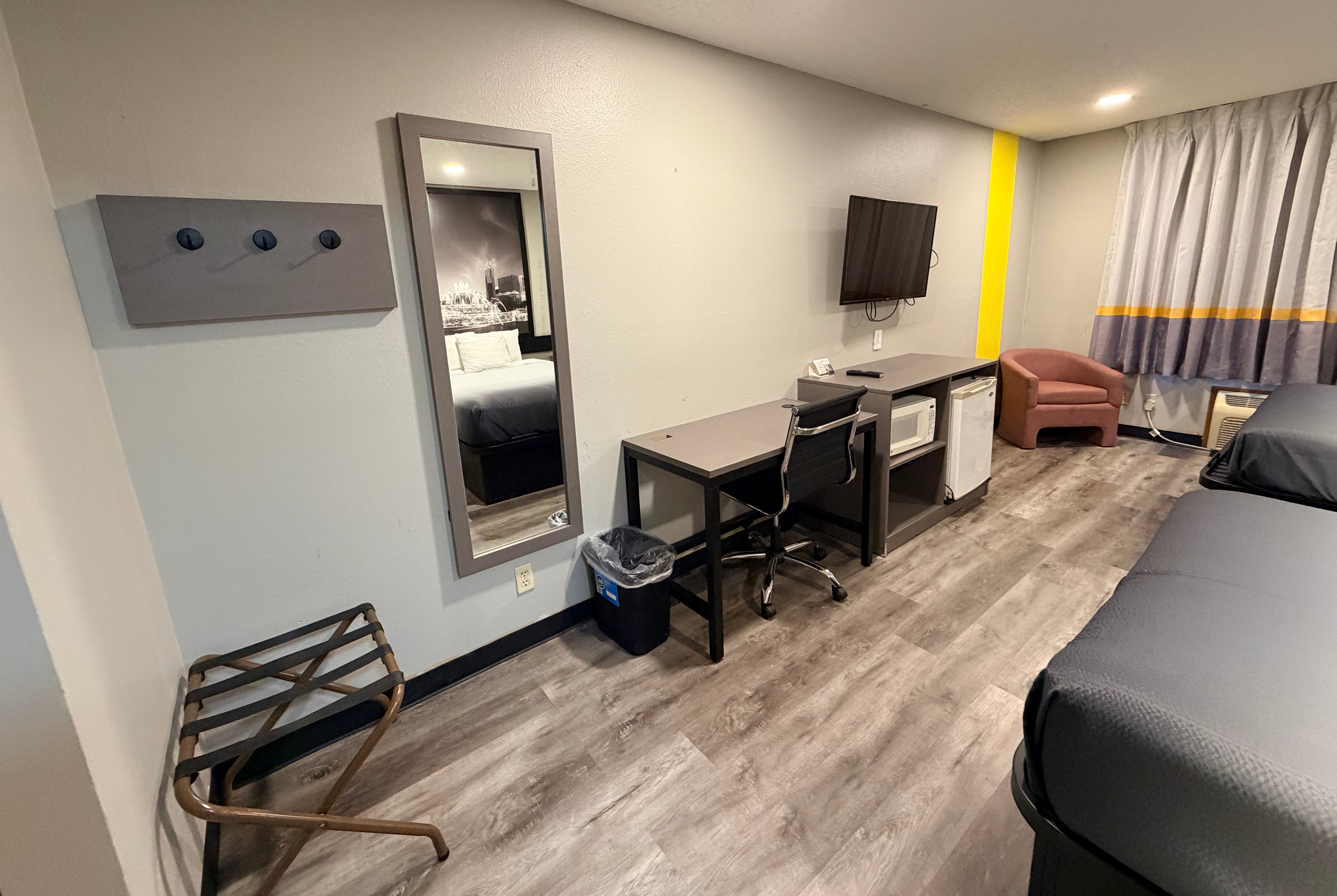 Guest room at the Super 8 by Wyndham Macomb in Macomb, Illinois