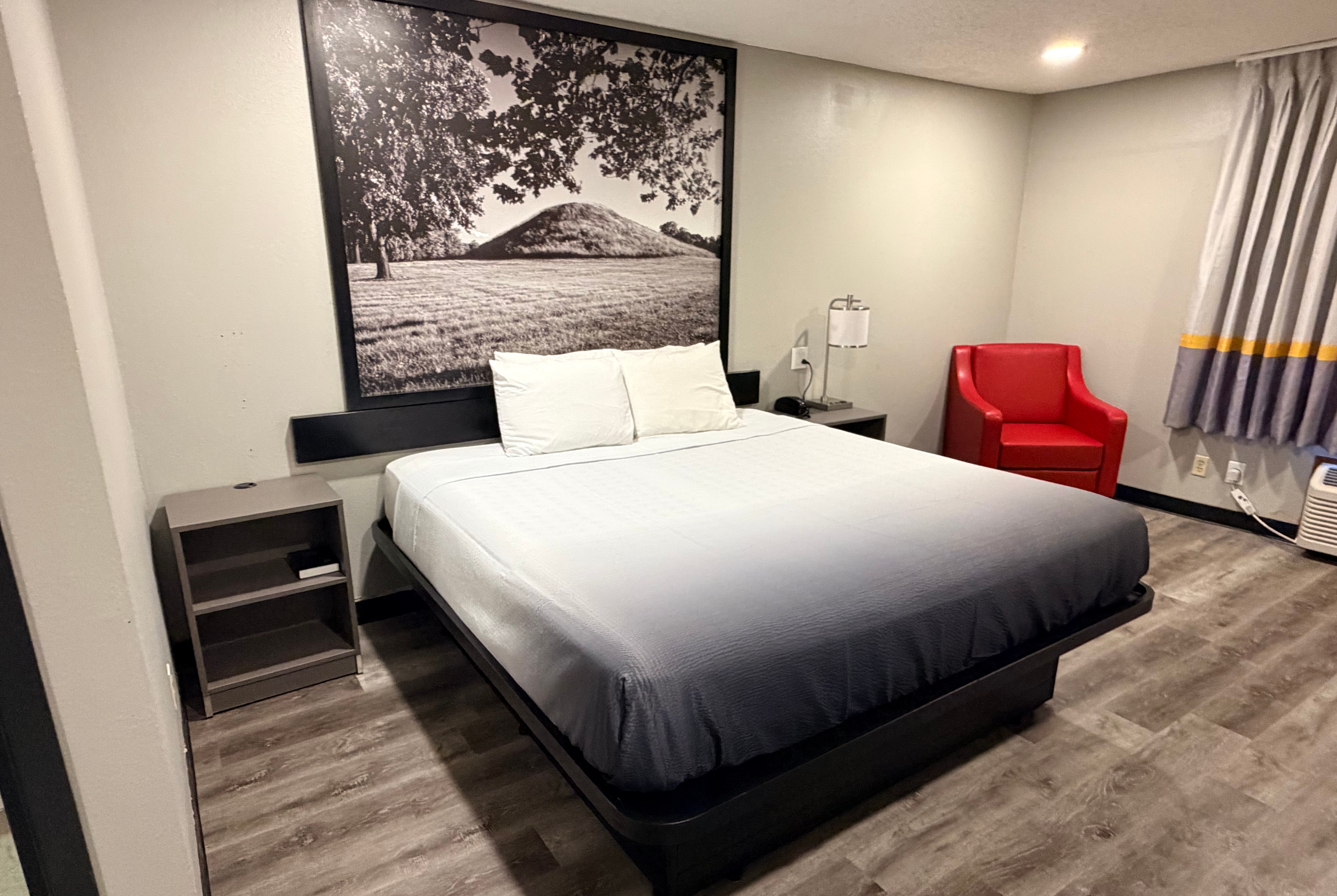 Guest room at the Super 8 by Wyndham Macomb in Macomb, Illinois
