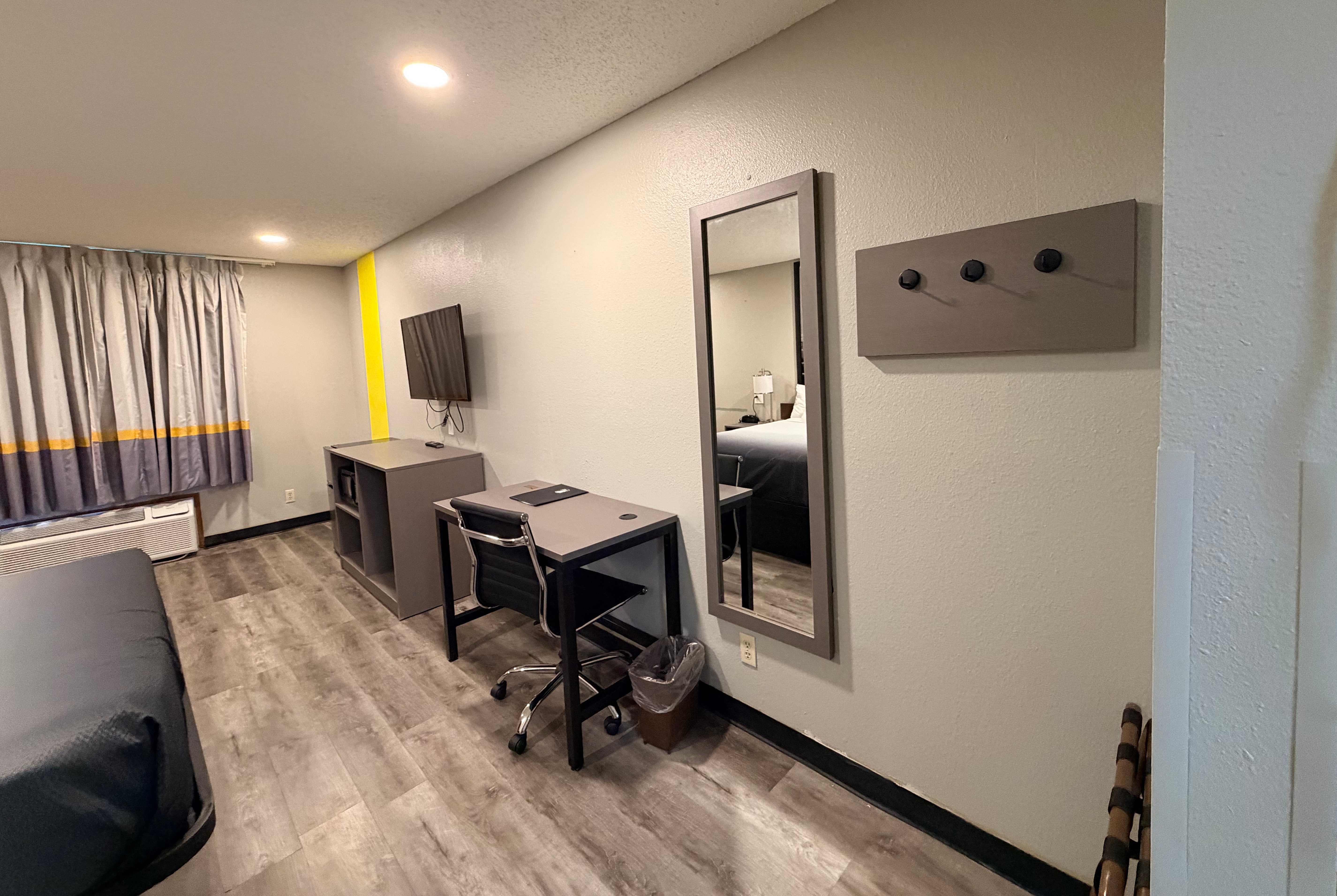 Guest room at the Super 8 by Wyndham Macomb in Macomb, Illinois