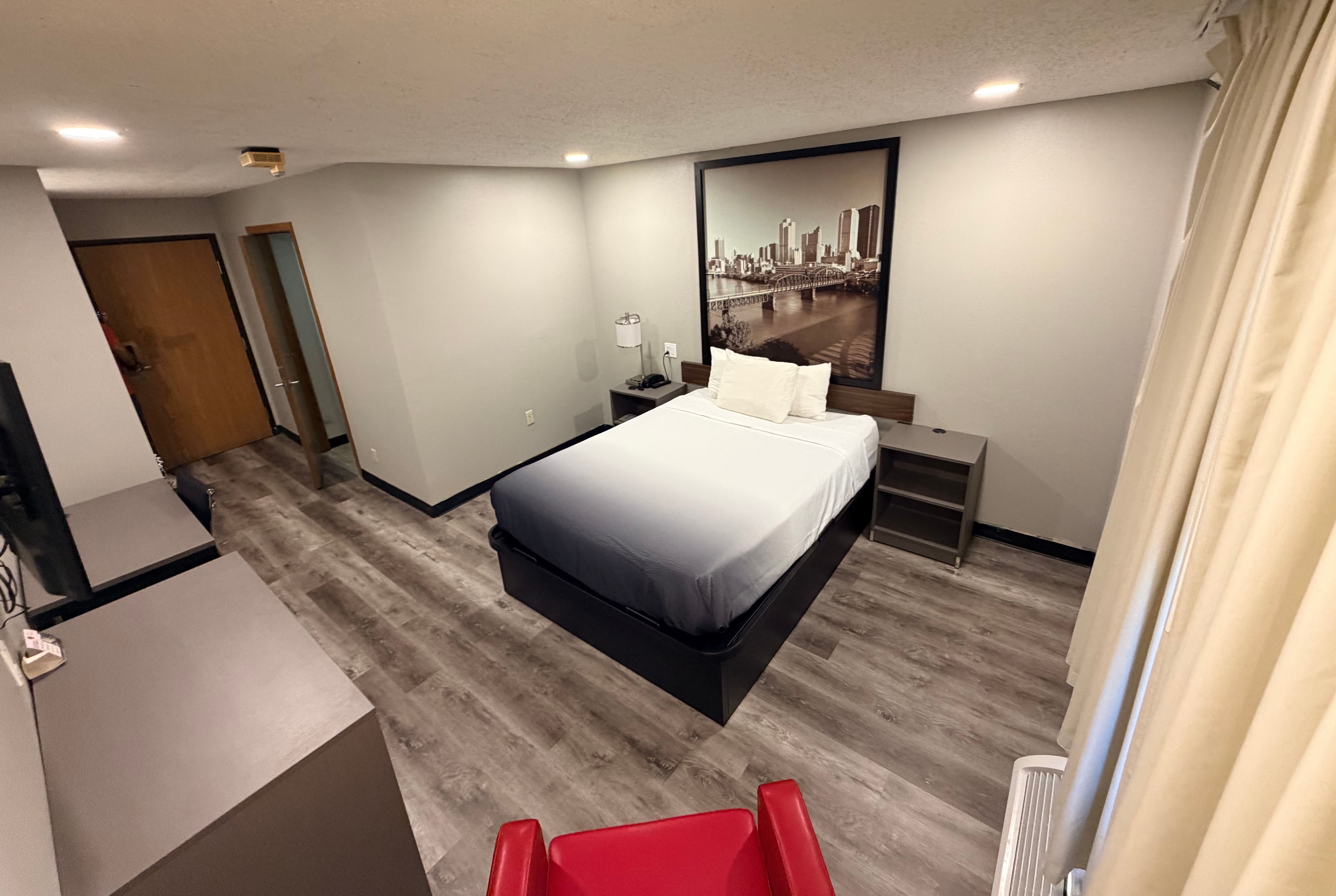 Guest room at the Super 8 by Wyndham Macomb in Macomb, Illinois