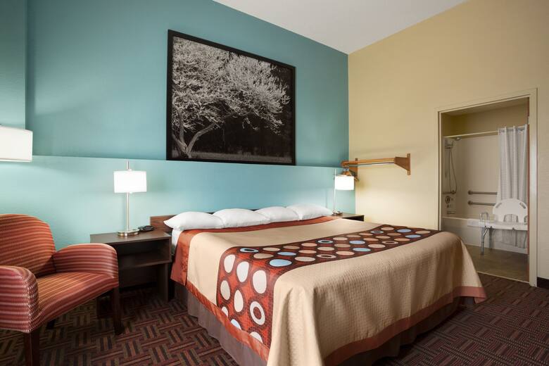 Guest room at the Super 8 Marion in Marion, Illinois