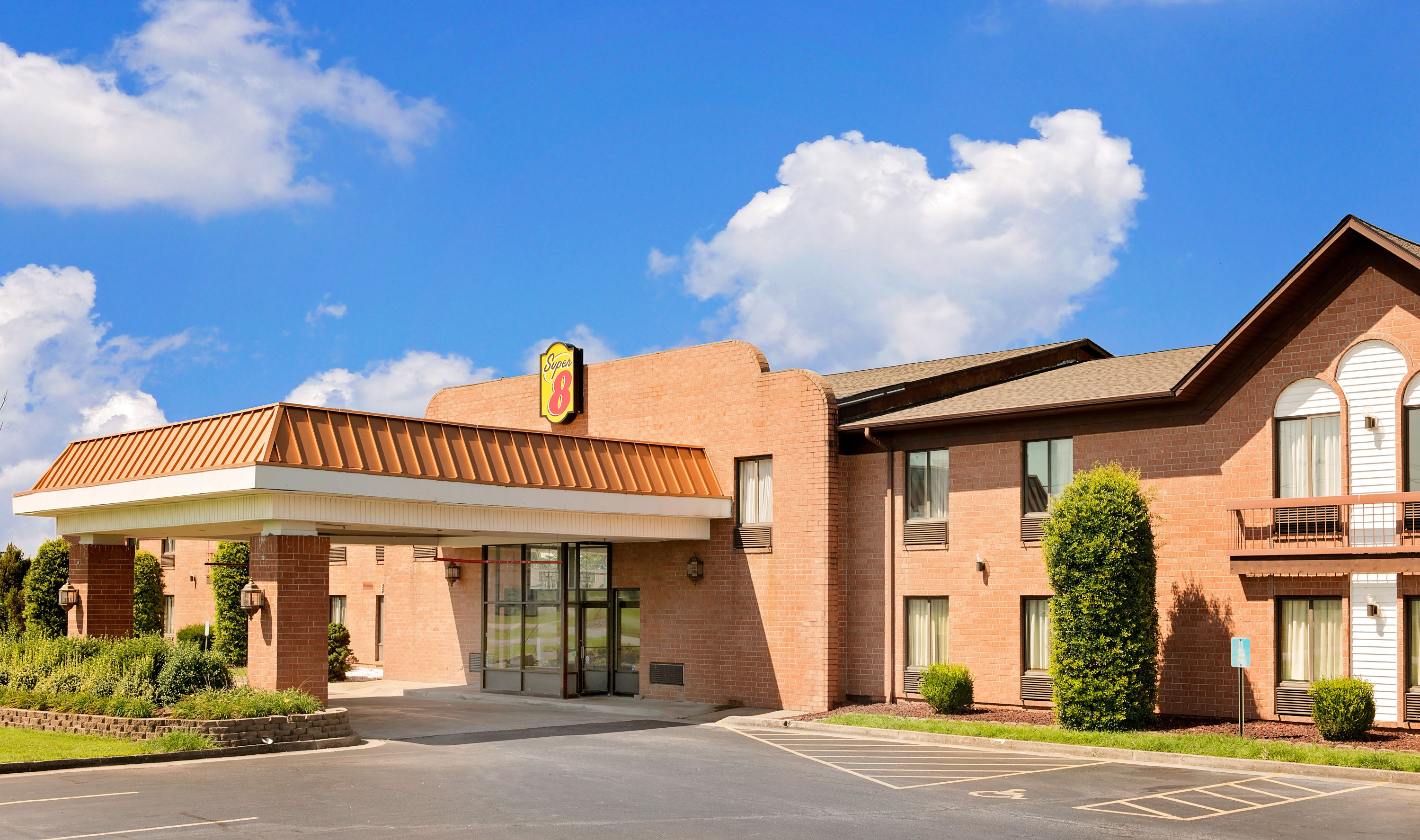 Super Wyndham Metropolis Metropolis  Hotels