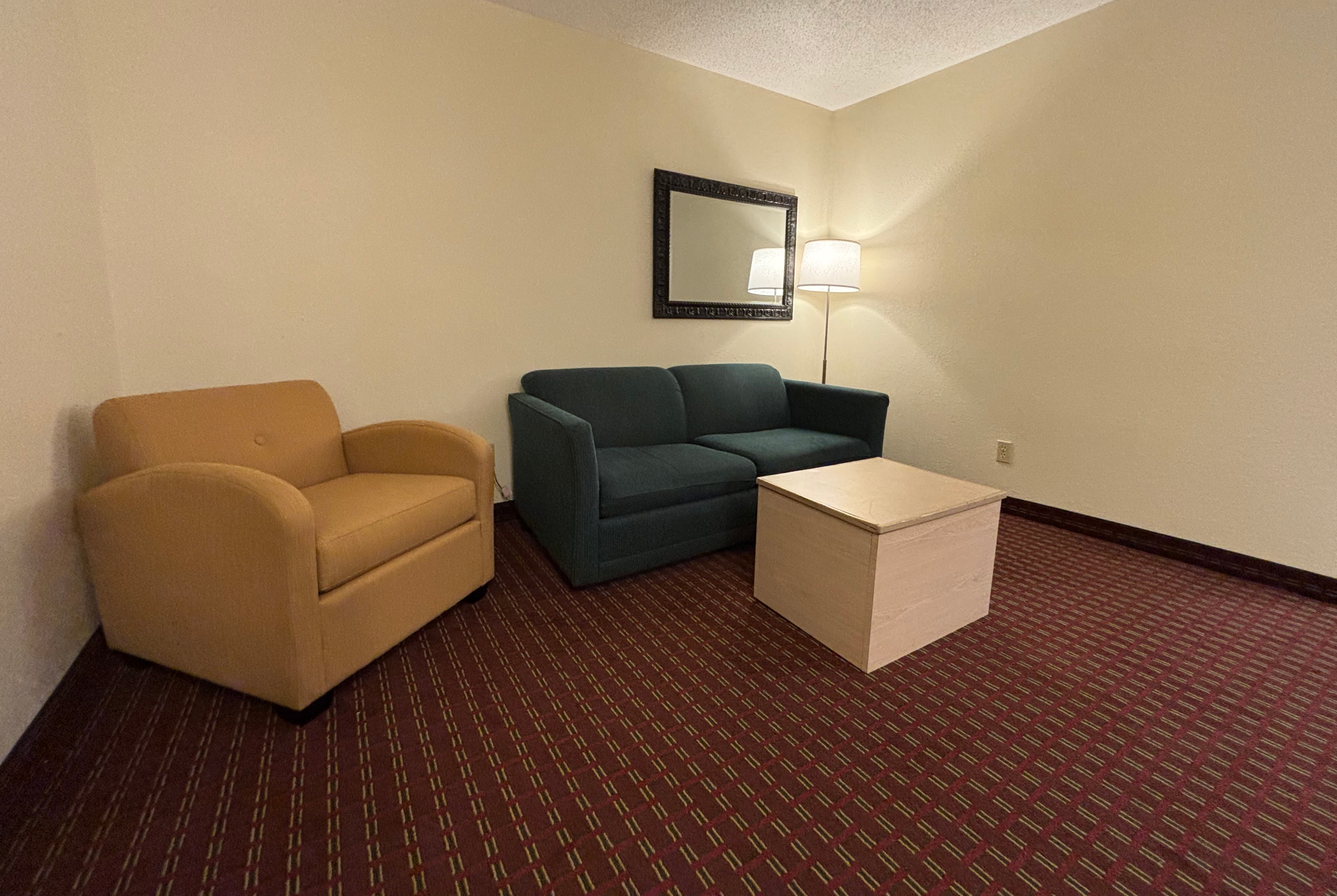 Super 8 by Wyndham Metropolis suite in Metropolis, Illinois
