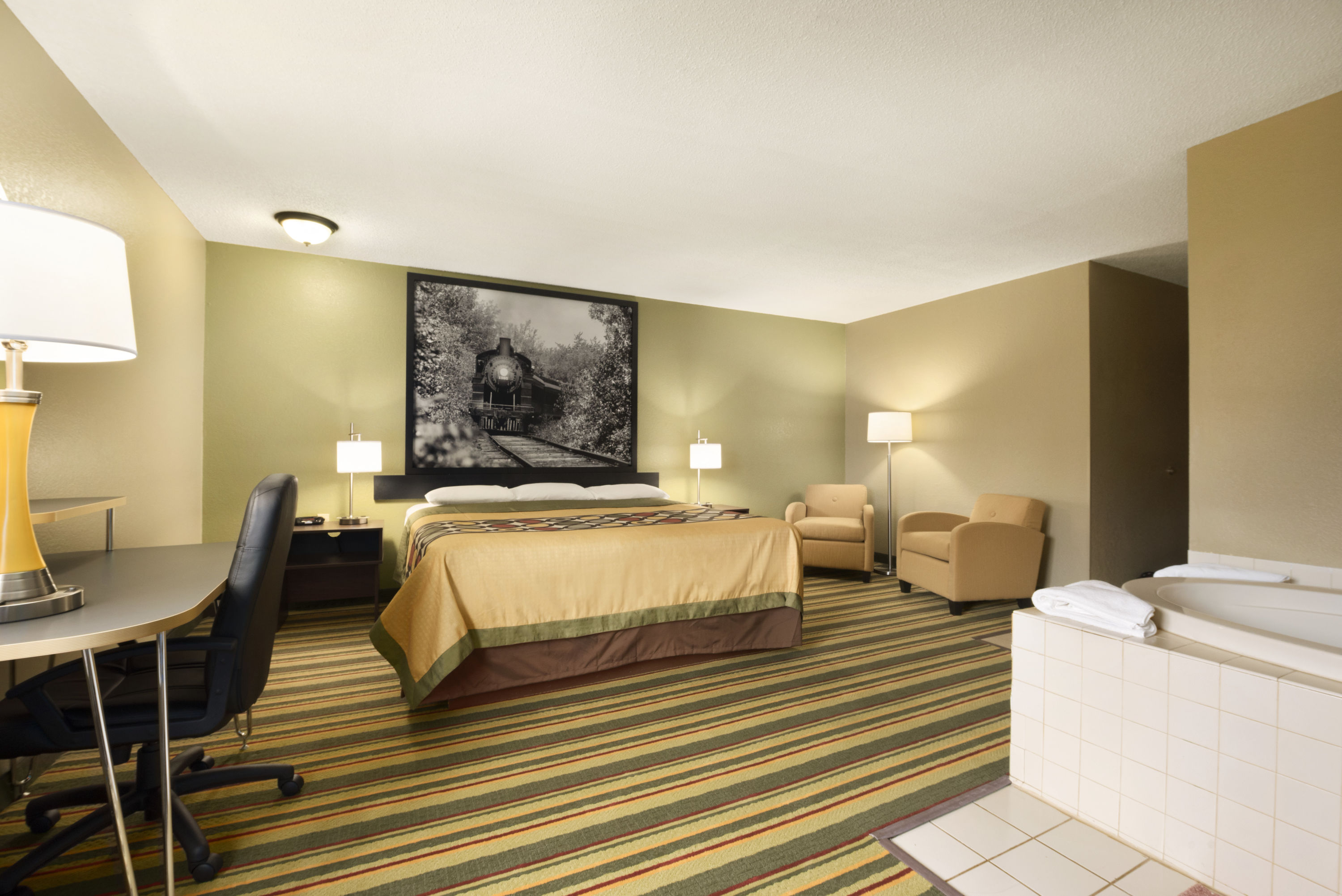 Super 8 by Wyndham Rantoul suite in Rantoul, Illinois