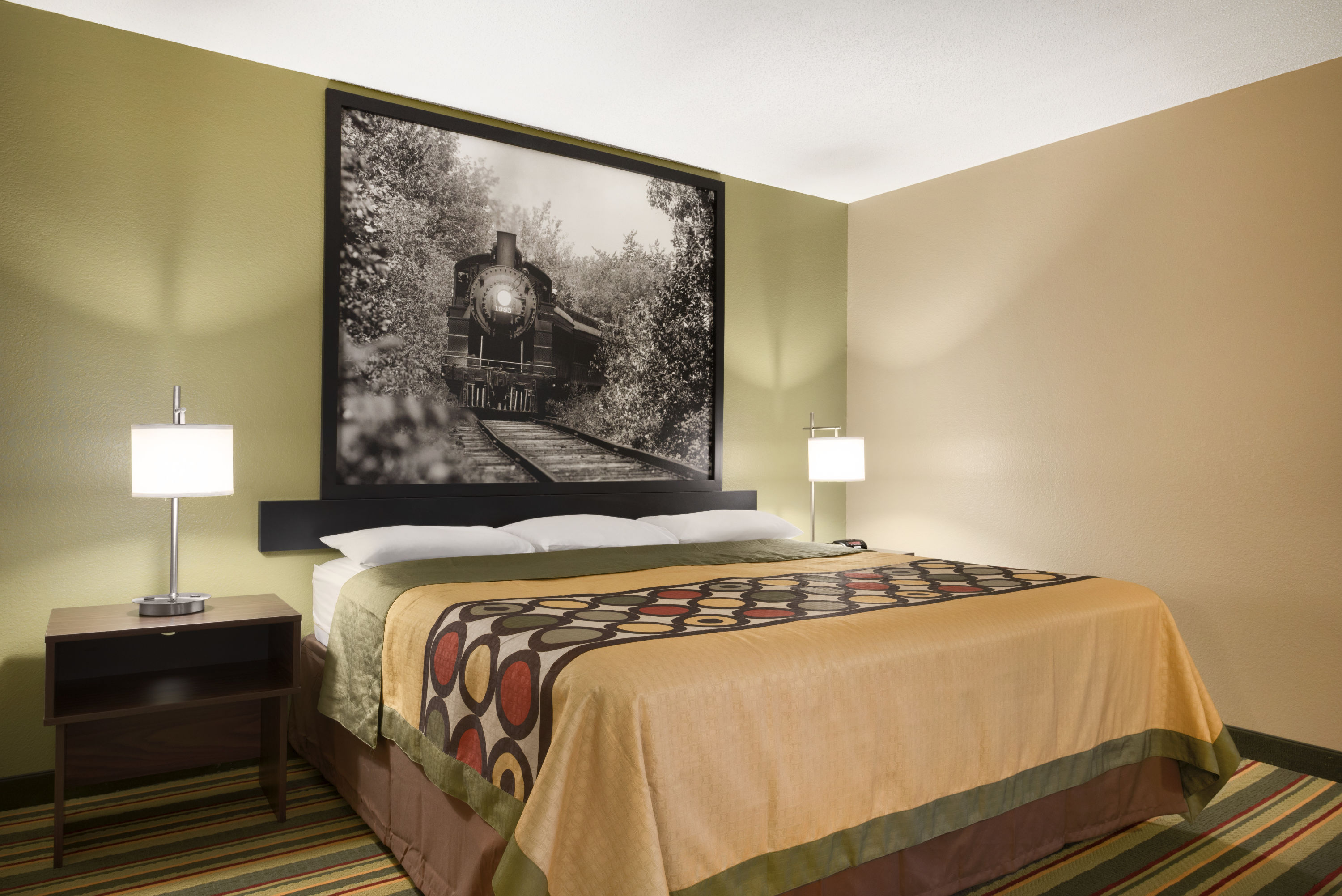 Super 8 by Wyndham Rantoul suite in Rantoul, Illinois