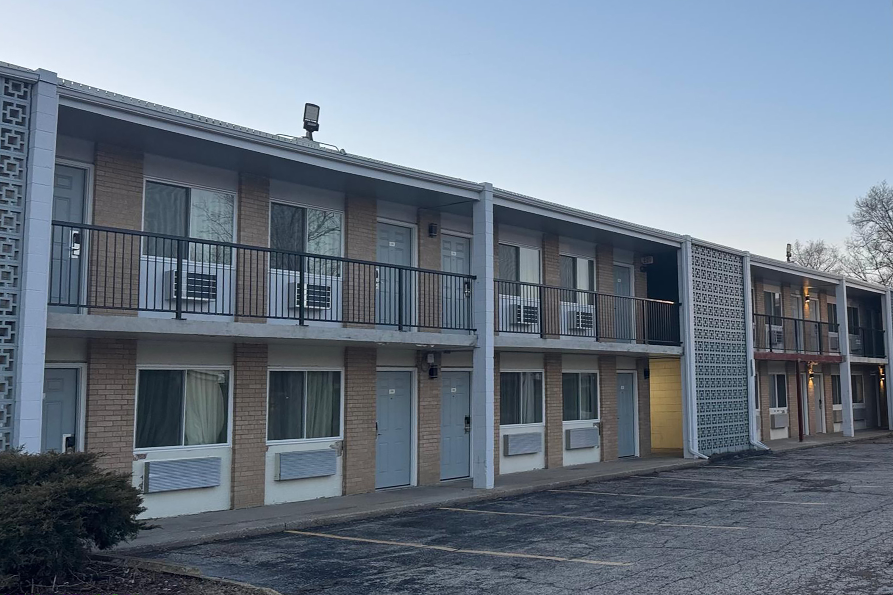 Exterior of Super 8 by Wyndham Rockford South hotel in Rockford, Illinois