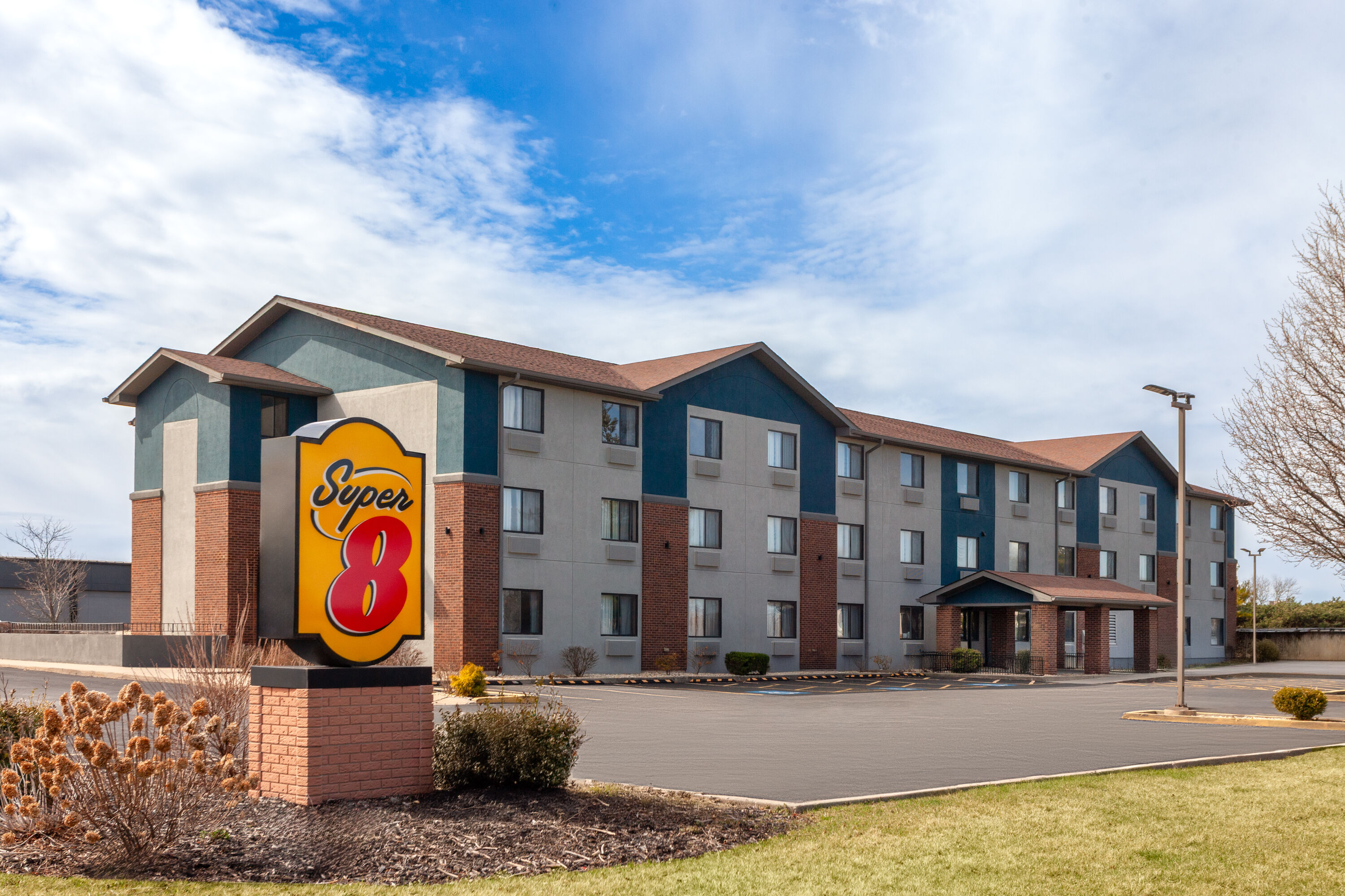 ロシニョール super village VIl Limited 166 Super 8 by Wyndham Romeoville Bolingbrook | Romeoville, IL Hotels