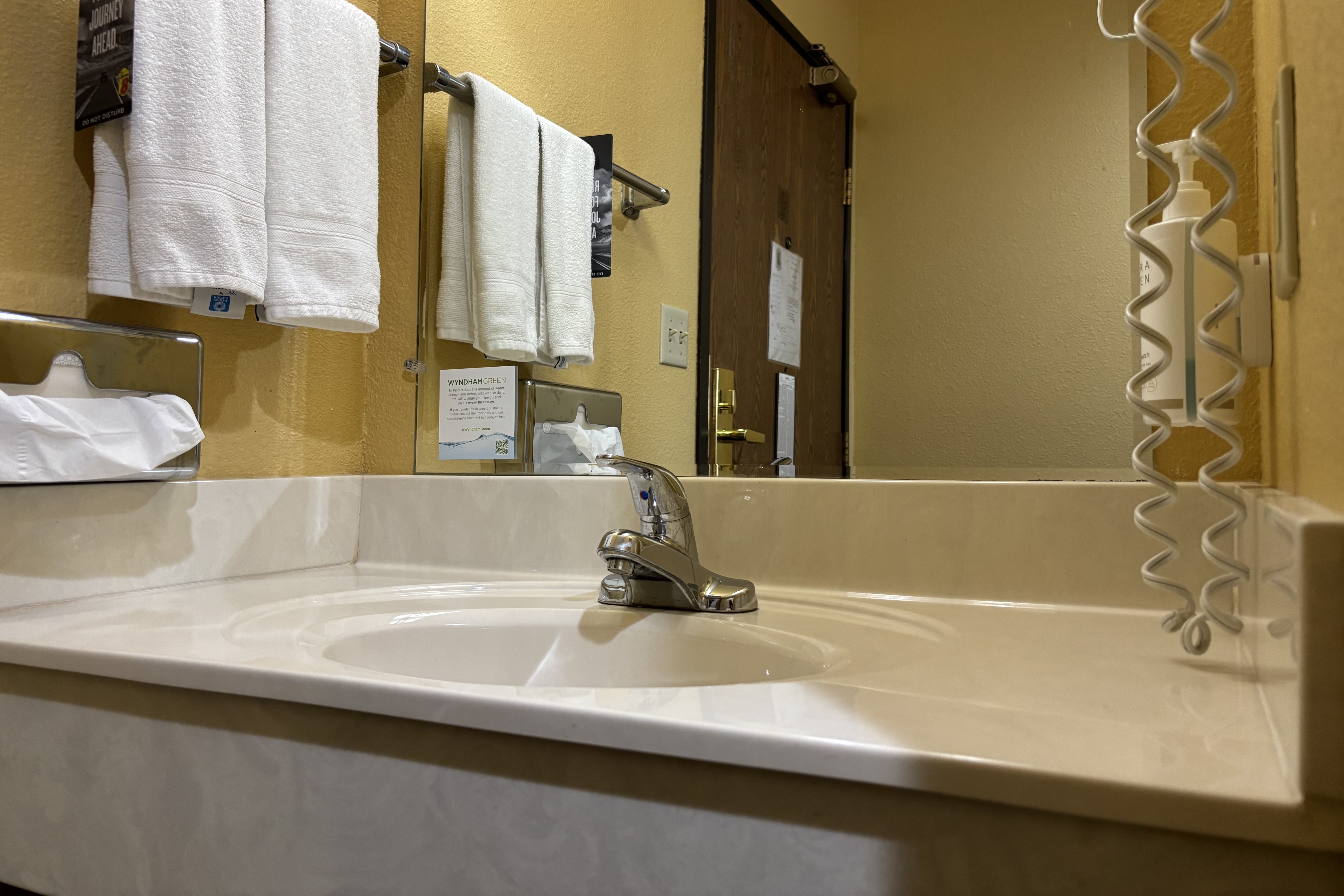 Guest room bath at the Super 8 by Wyndham Staunton in Staunton, Illinois