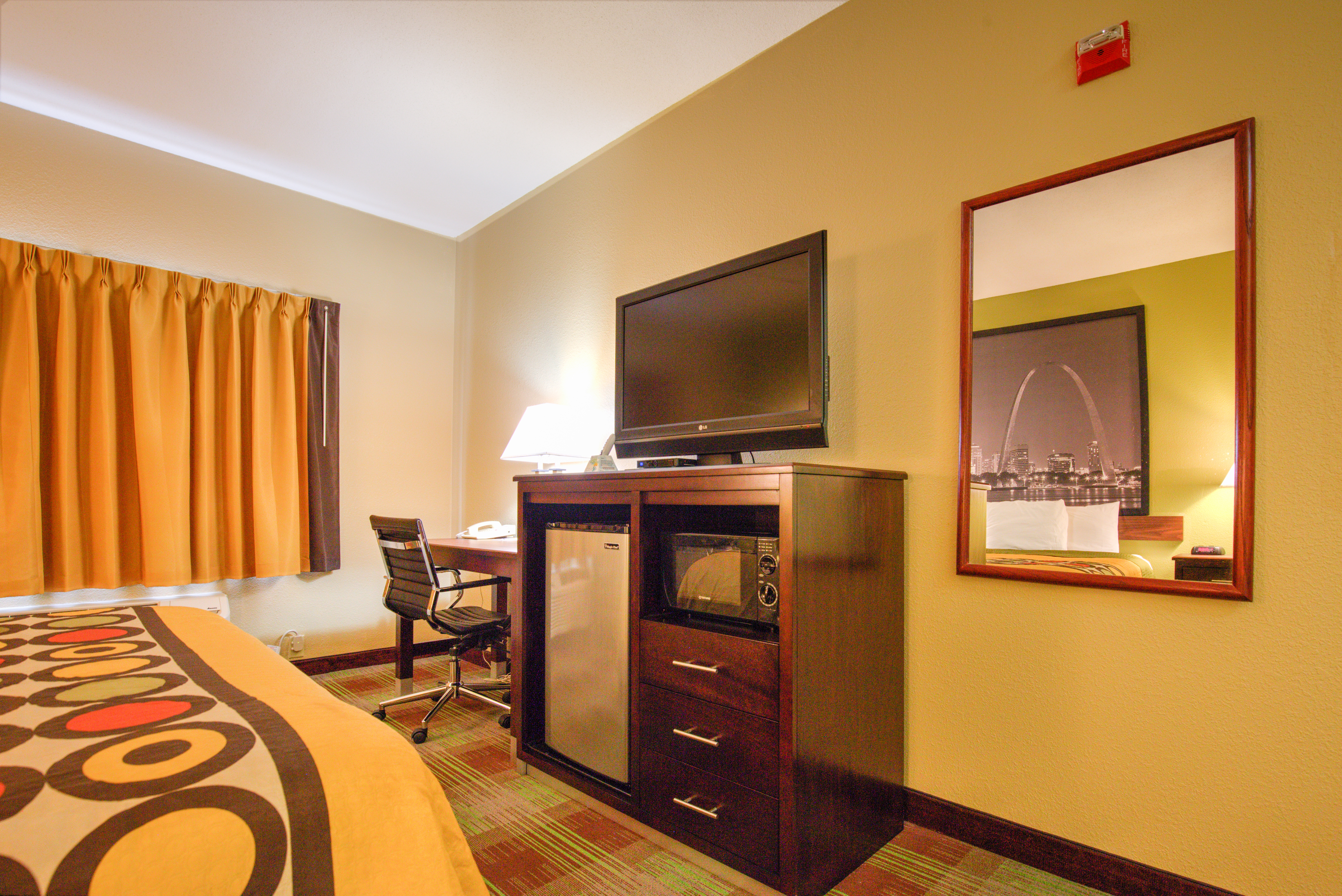 Guest room at the Super 8 by Wyndham Waterloo in Waterloo, Illinois
