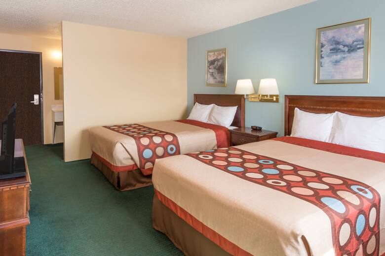 Guest room at the Super 8 Woodstock in Woodstock, Illinois