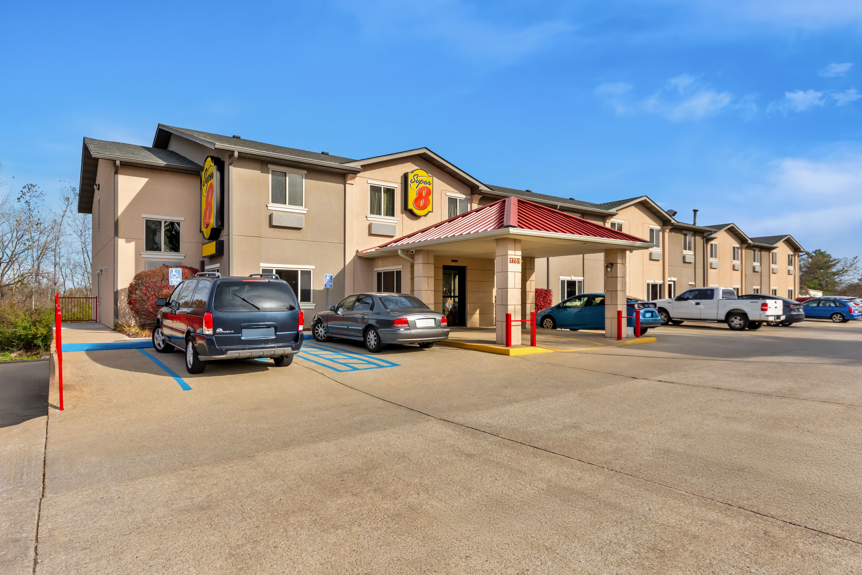 Exterior Day Image of Super 8 by Wyndham Bloomington University Area hotel in Bloomington, Indiana