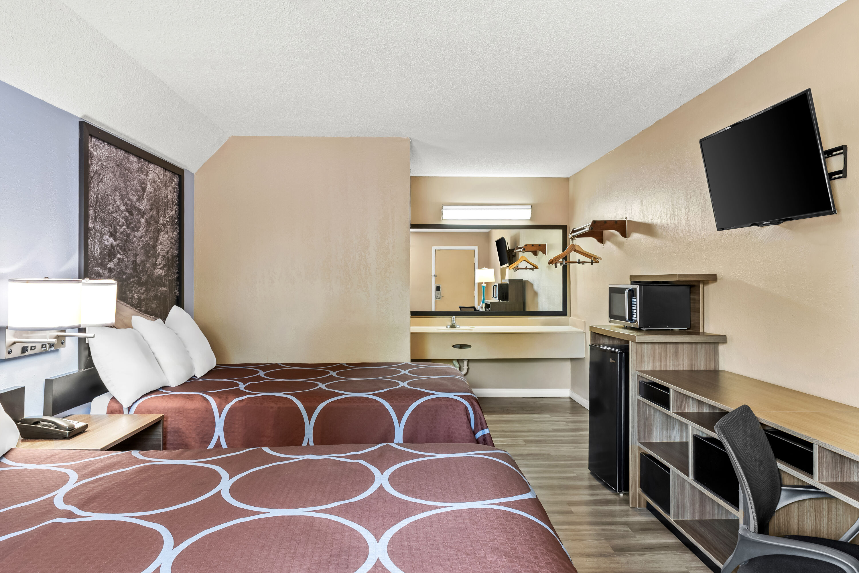 Double bed guest room at the Super 8 by Wyndham Brownsburg in Brownsburg, Indiana