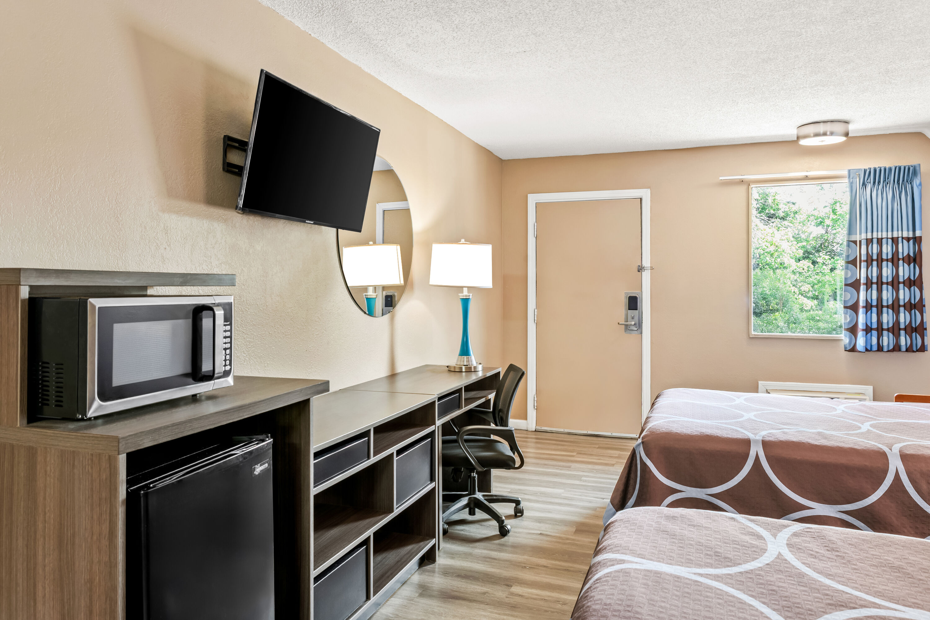 Double bed guest room at the Super 8 by Wyndham Brownsburg in Brownsburg, Indiana