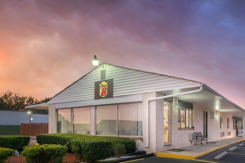 Exterior of Super 8 Centerville-Richmond hotel in Centerville, Indiana