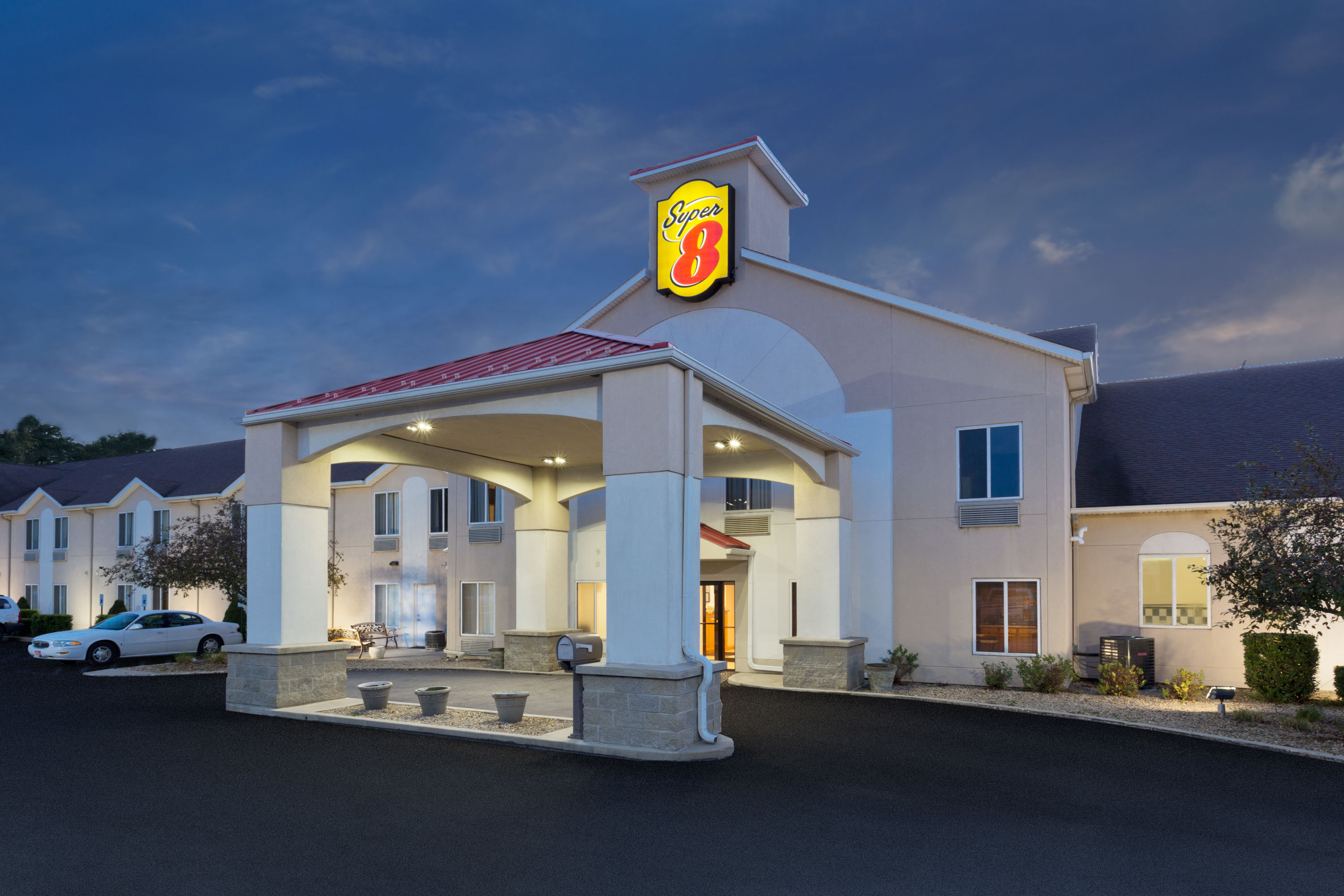 Super 8 Motel Cloverdale Ca
