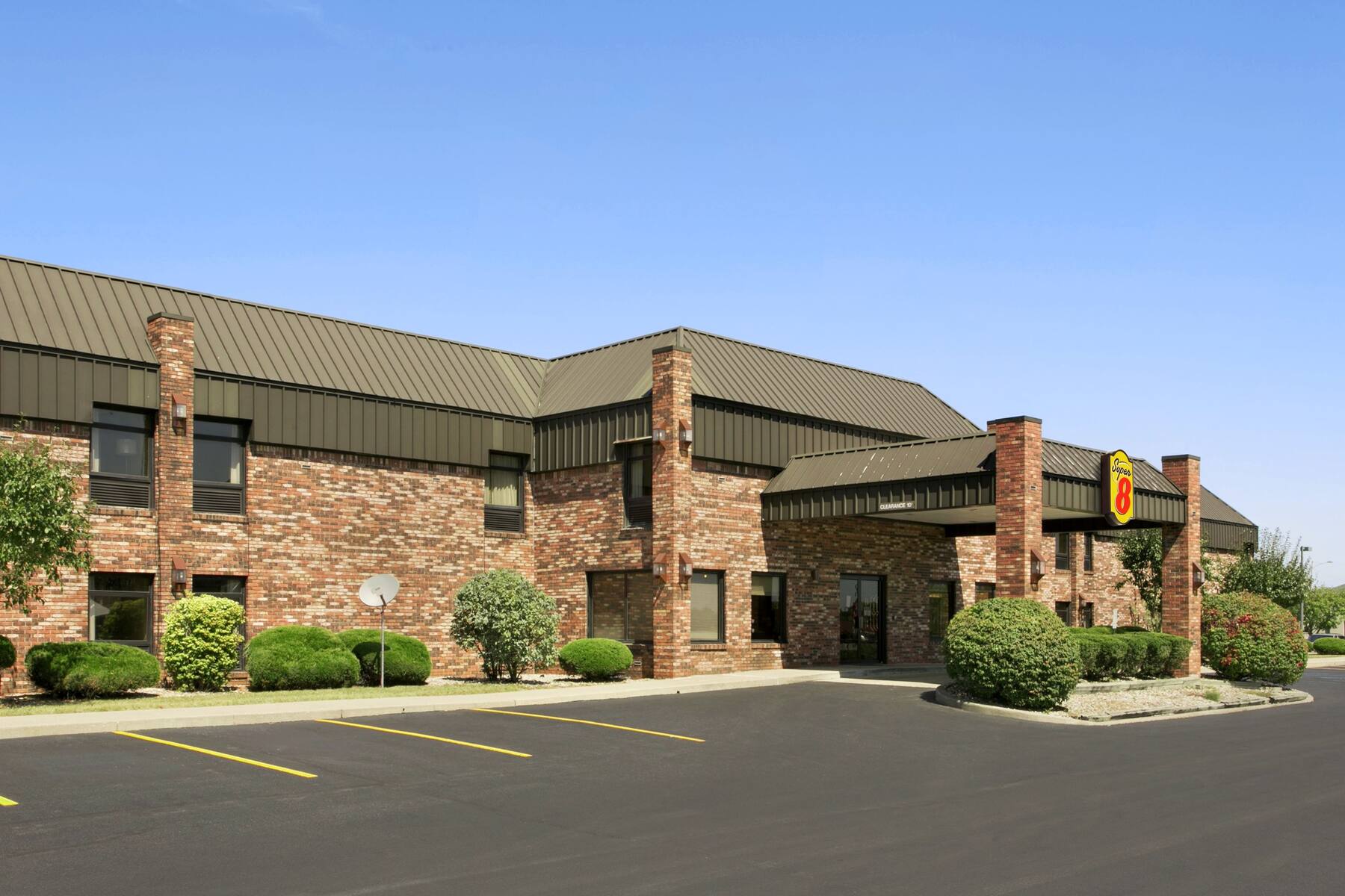 Exterior of Super 8 Columbia City hotel in Columbia City, Indiana Exterior of Super 8 Columbia City hotel in Columbia City, Indiana