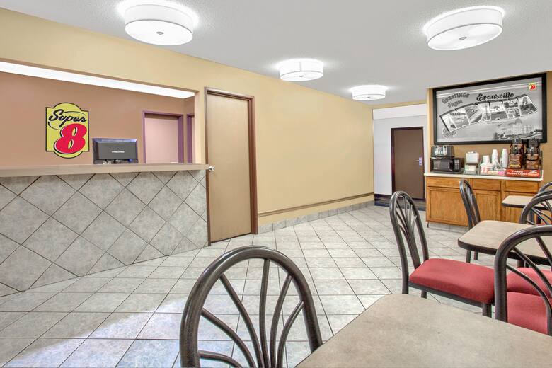 Super 8 Evansville East hotel lobby in Evansville, Indiana