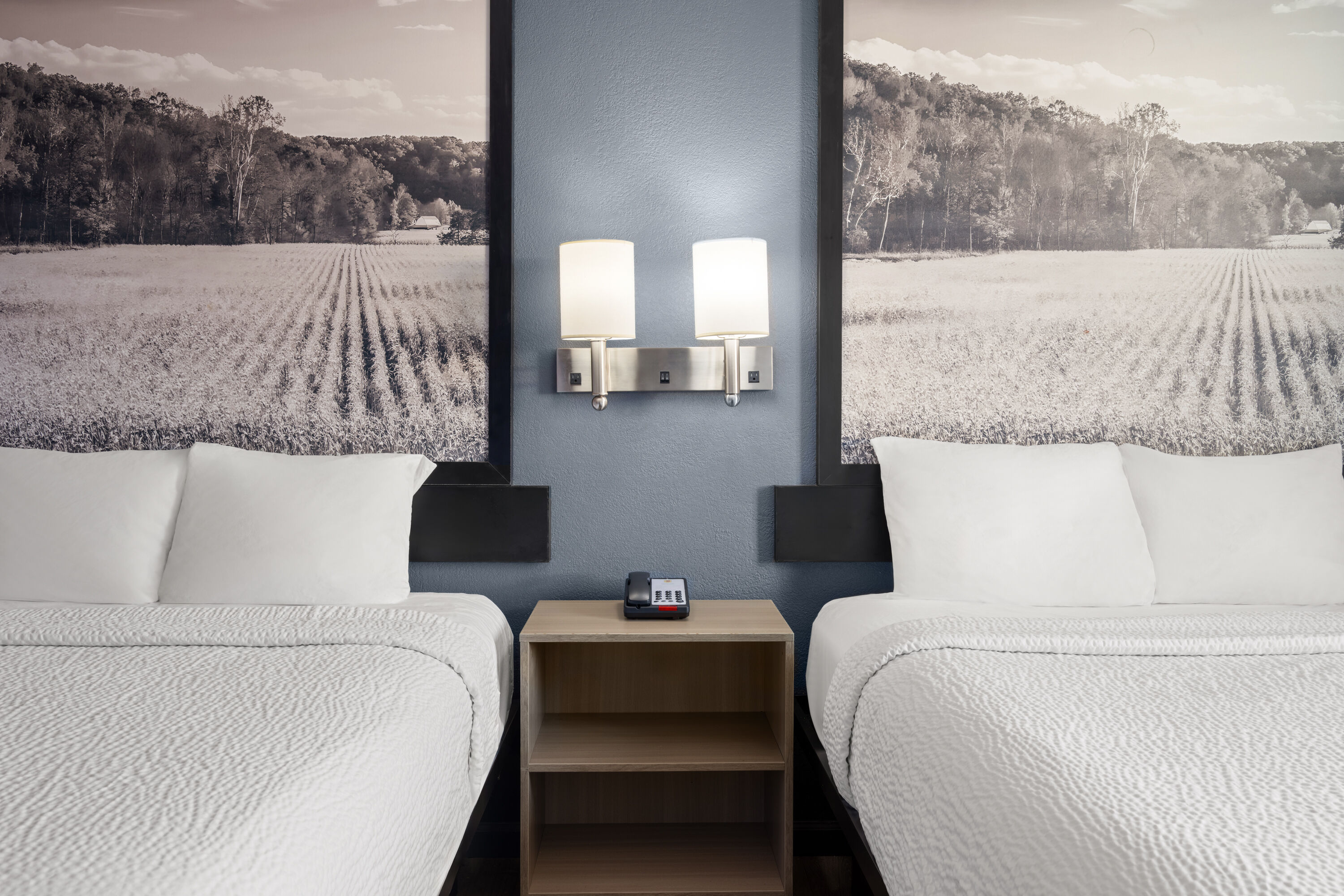 Guest room at the Super 8 by Wyndham Fort Wayne in Fort Wayne, Indiana