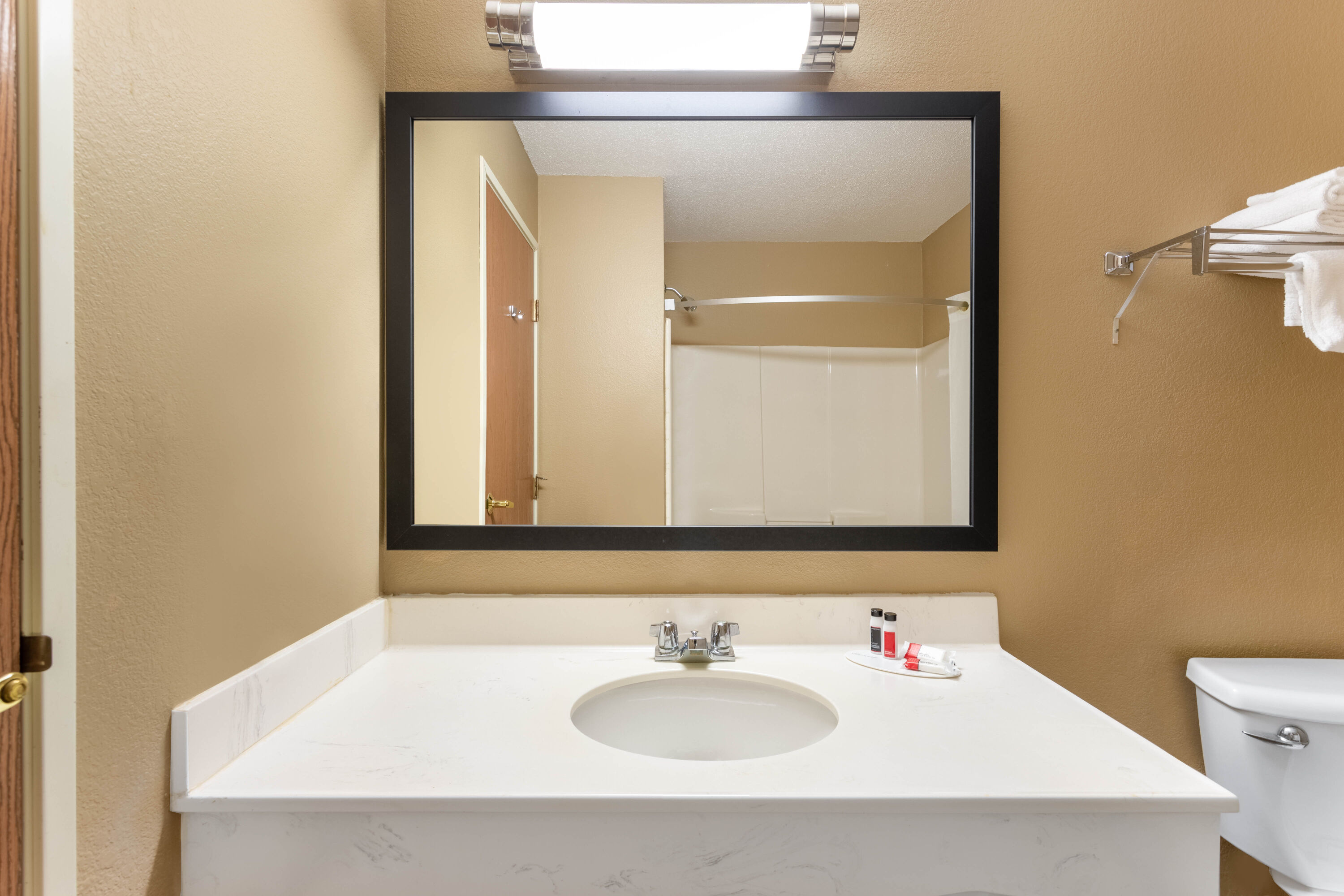 Guest room bath at the Super 8 by Wyndham Goshen in Goshen, Indiana