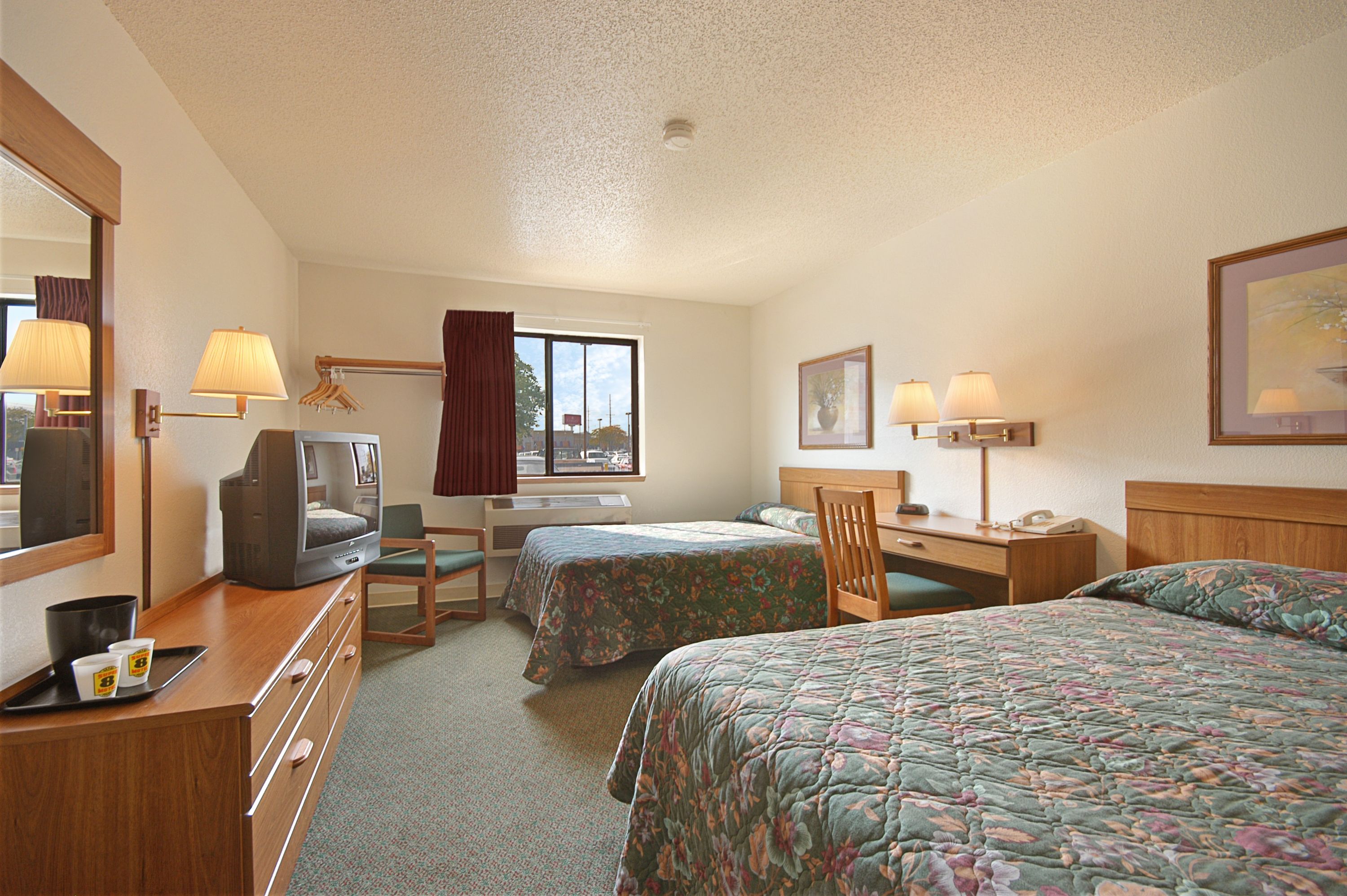 Guest room at the Super 8 by Wyndham Hammond/North in Hammond, Indiana