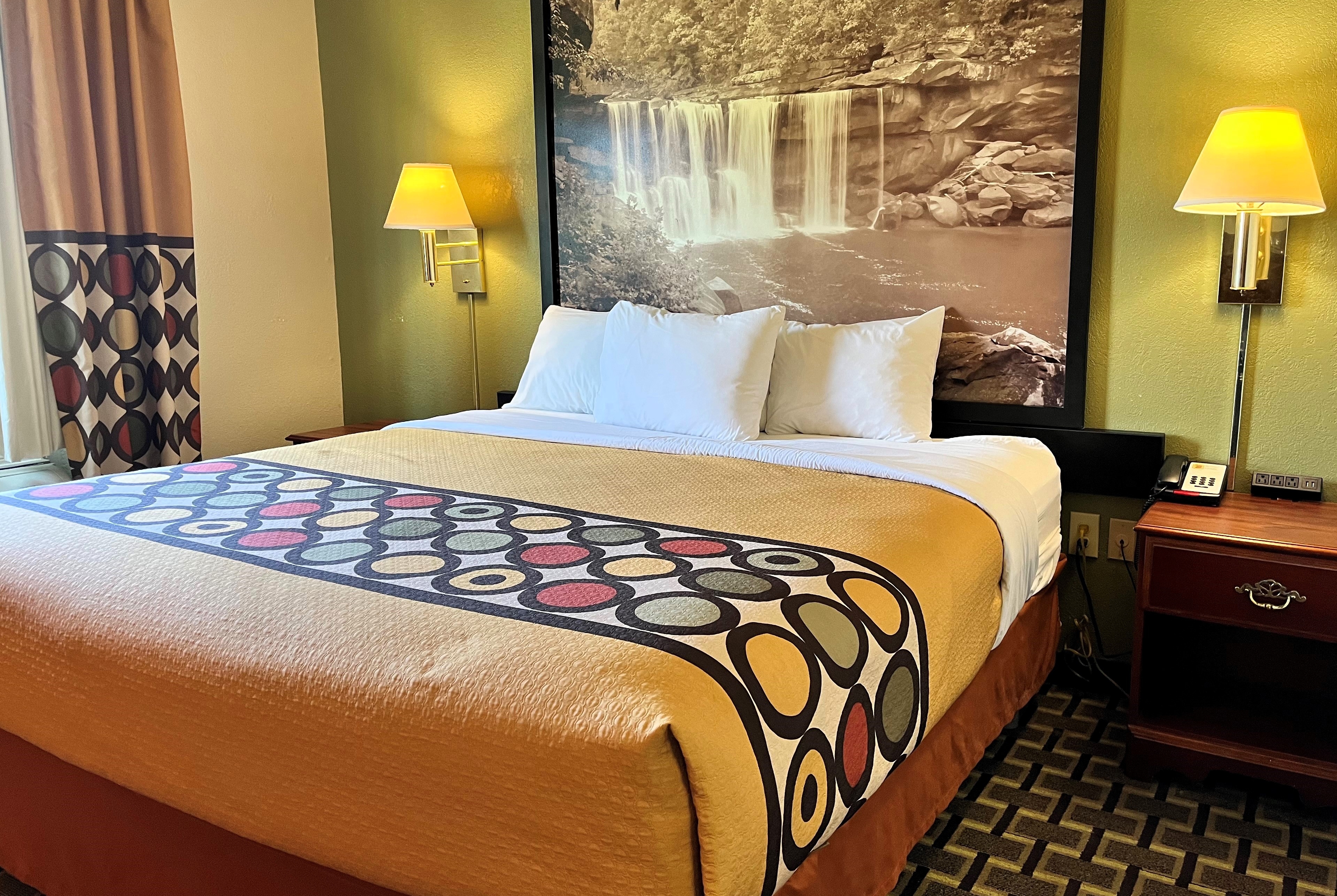 Super 8 by Wyndham Madison IN suite in Madison, Indiana