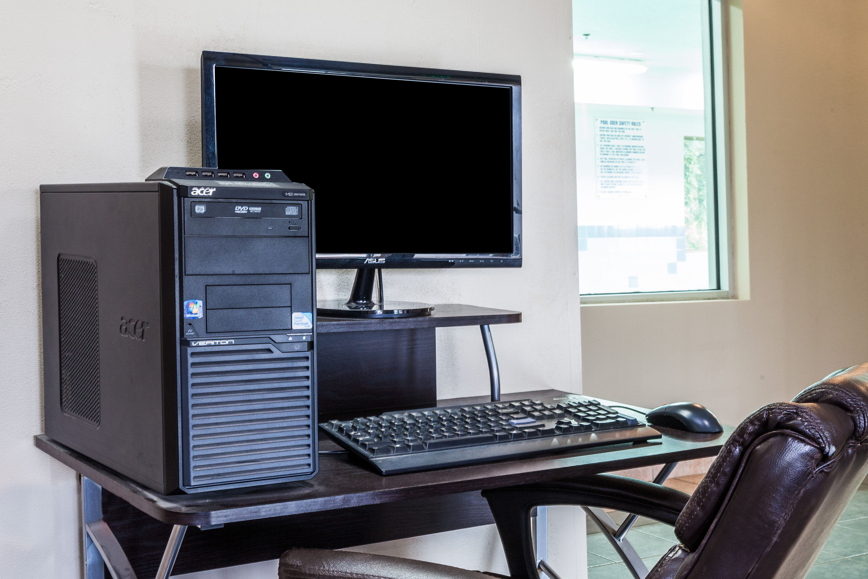 Super 8 by Wyndham Valparaiso business center in Valparaiso, Indiana