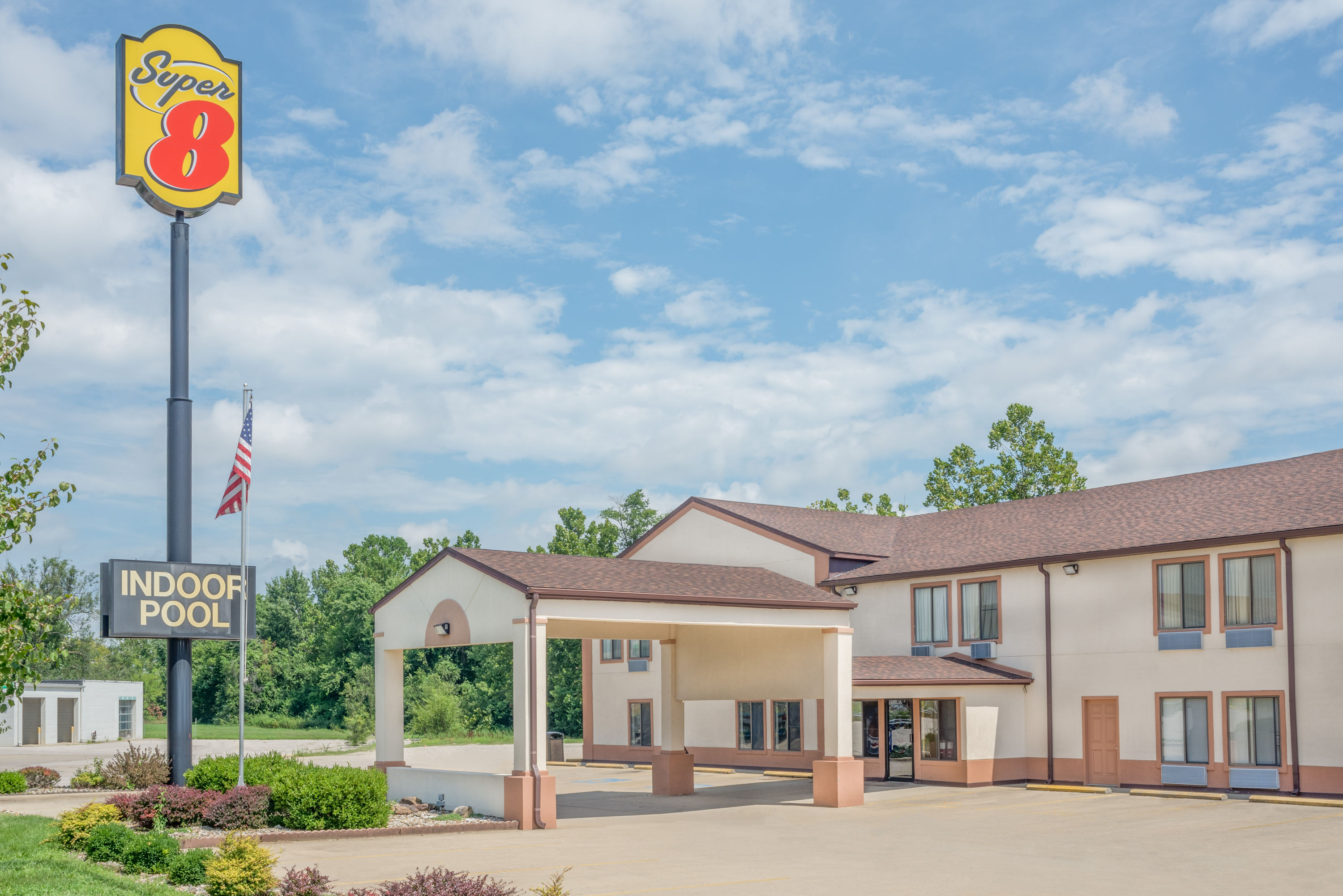 Super 8 By Wyndham Vincennes Vincennes In Hotels