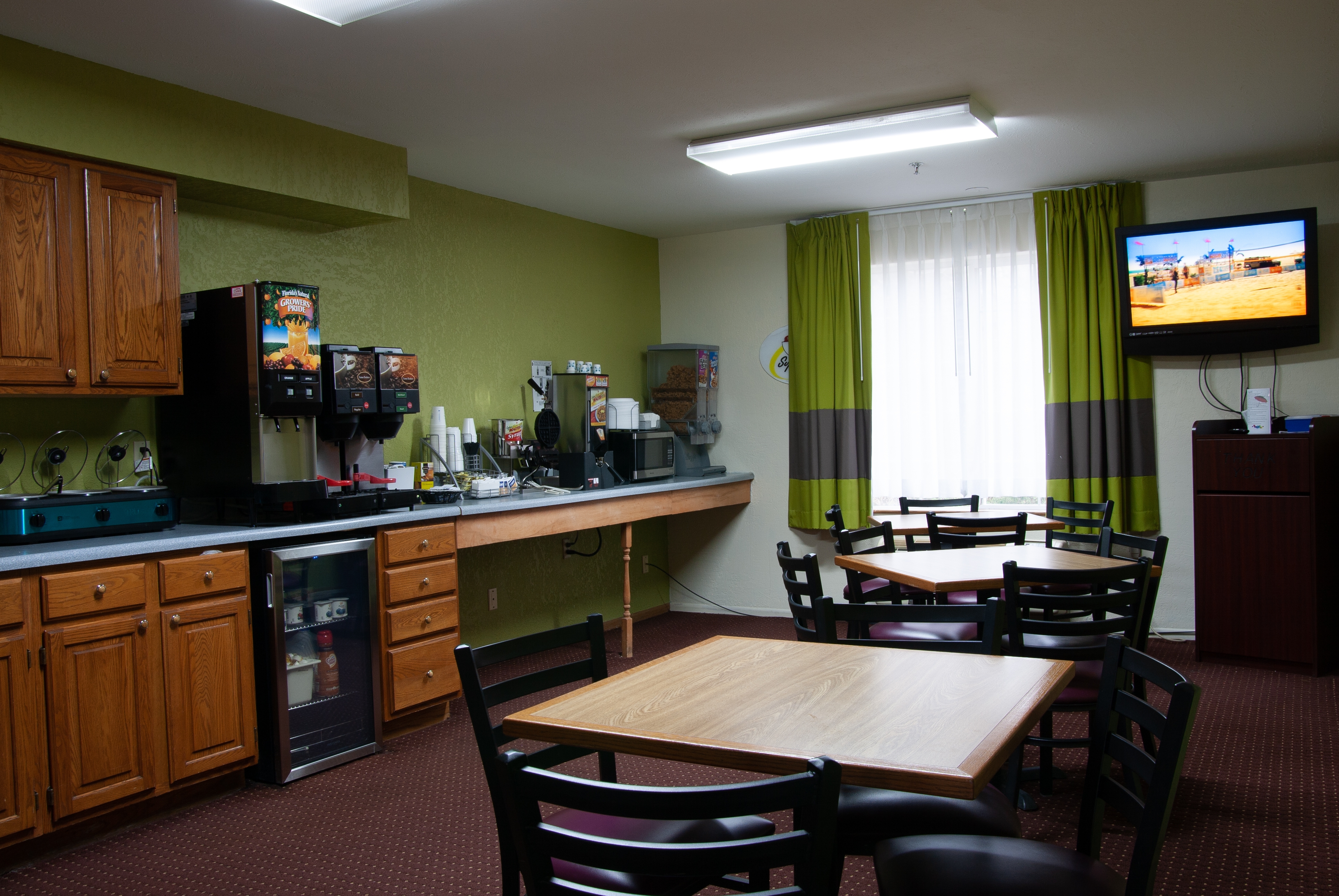 Super 8 by Wyndham Arkansas City KS restaurant in Arkansas City, Kansas