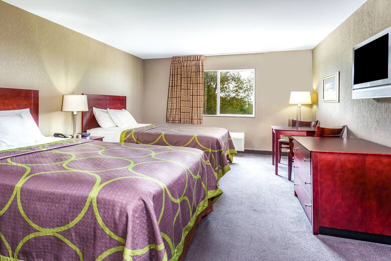 Guest room at the Super 8 Bonner Springs in Bonner Springs, Kansas