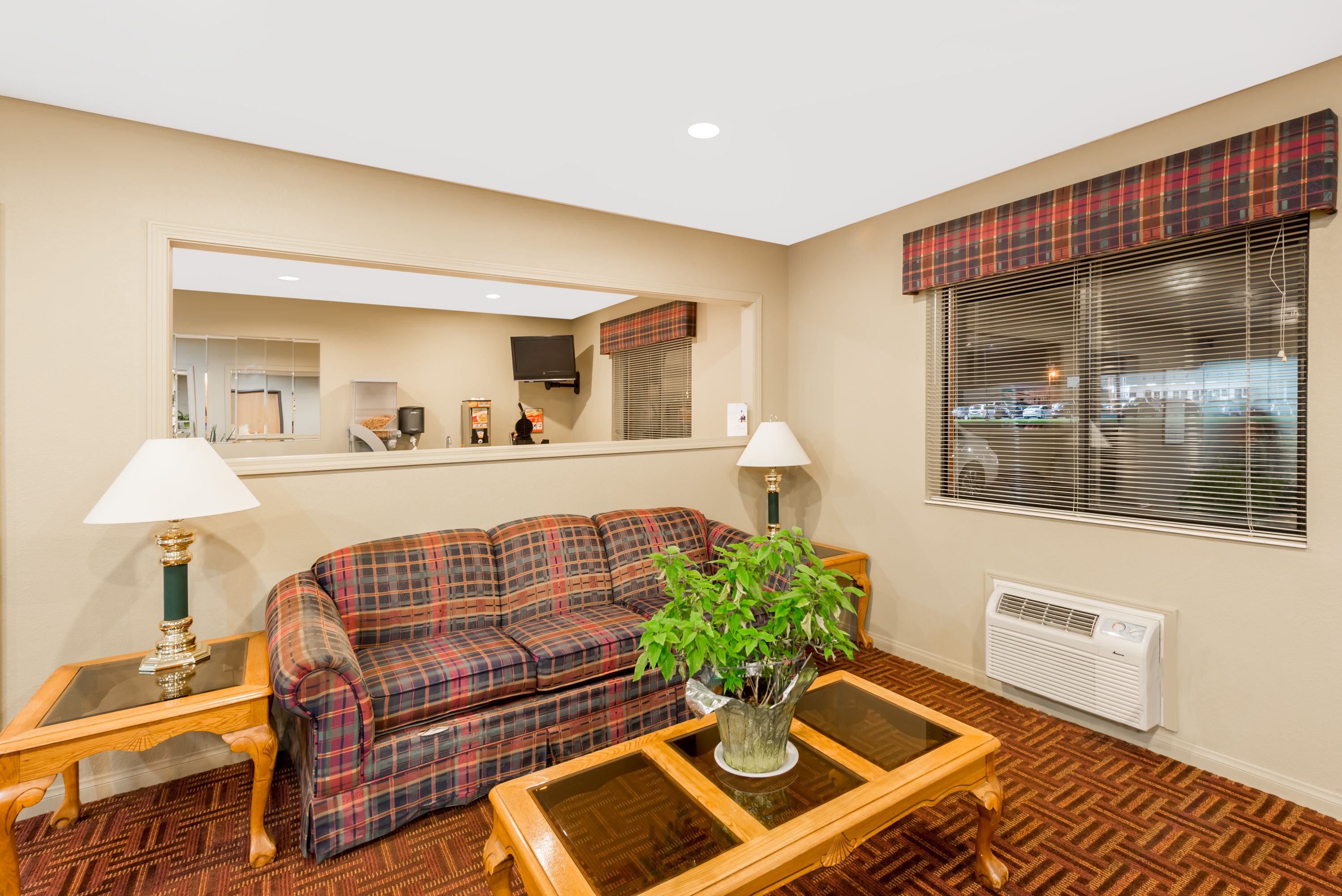 Super Wyndham Chanute Chanute  Hotels