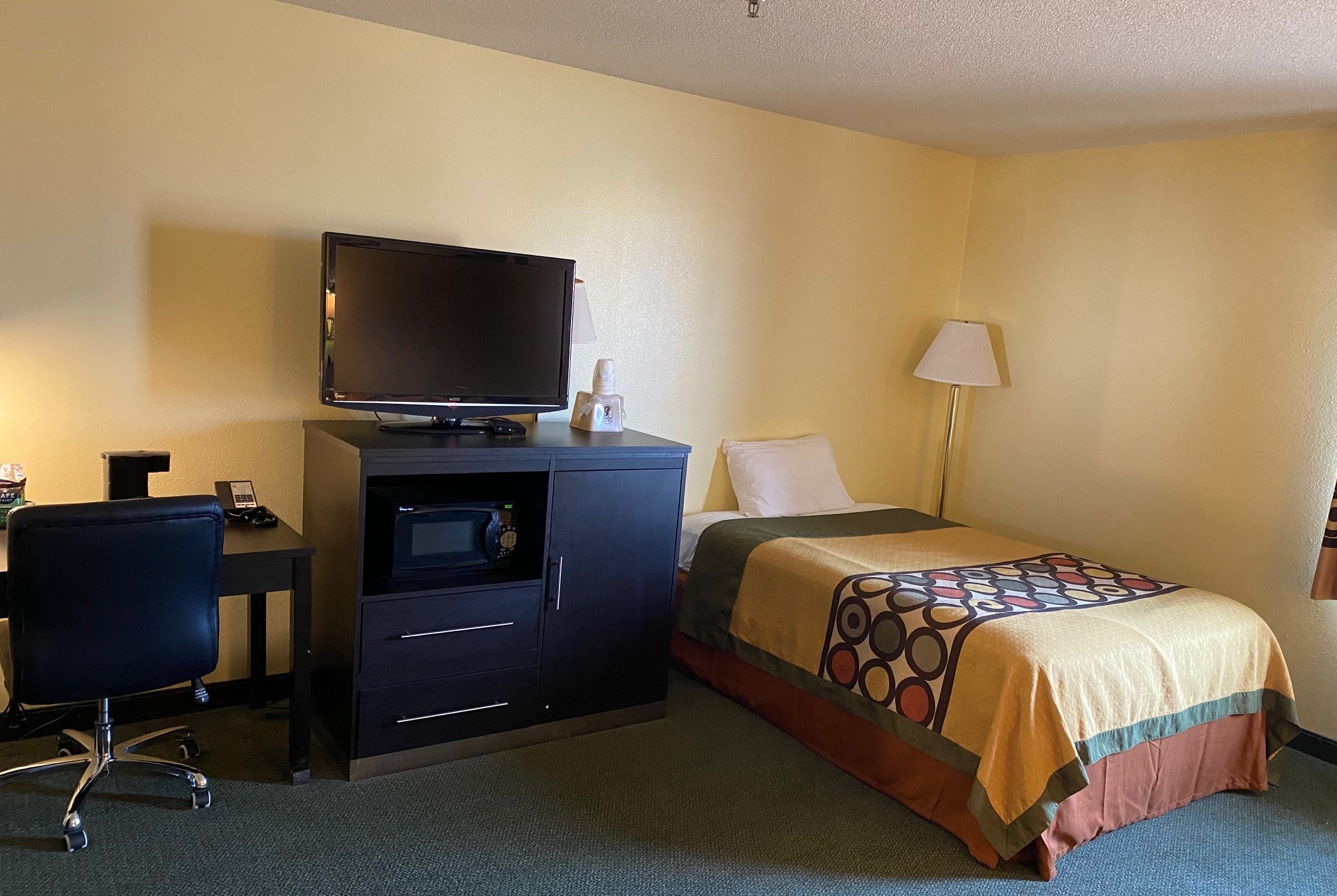 Guest room at the Super 8 by Wyndham Colby in Colby, Kansas