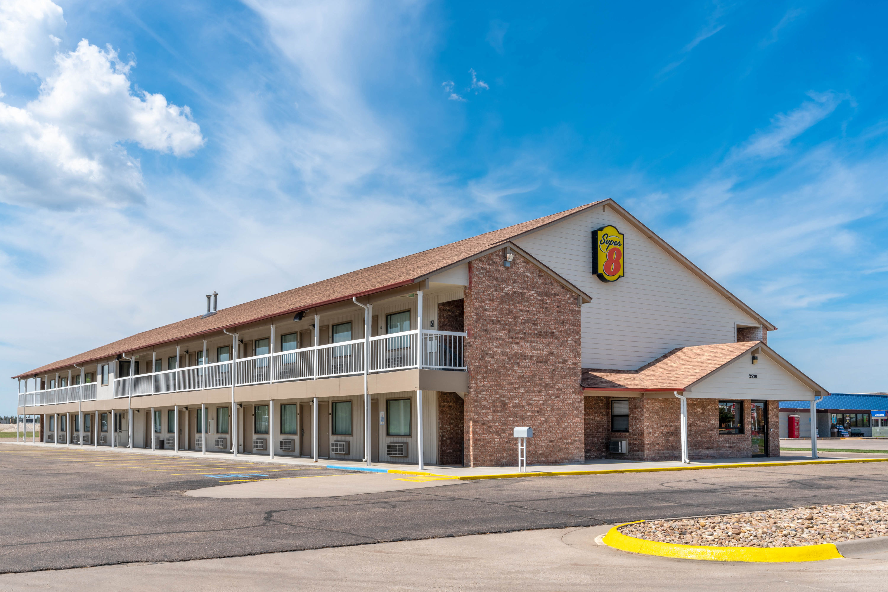 Exterior Day Image of Super 8 by Wyndham Goodland hotel in Goodland, Kansas