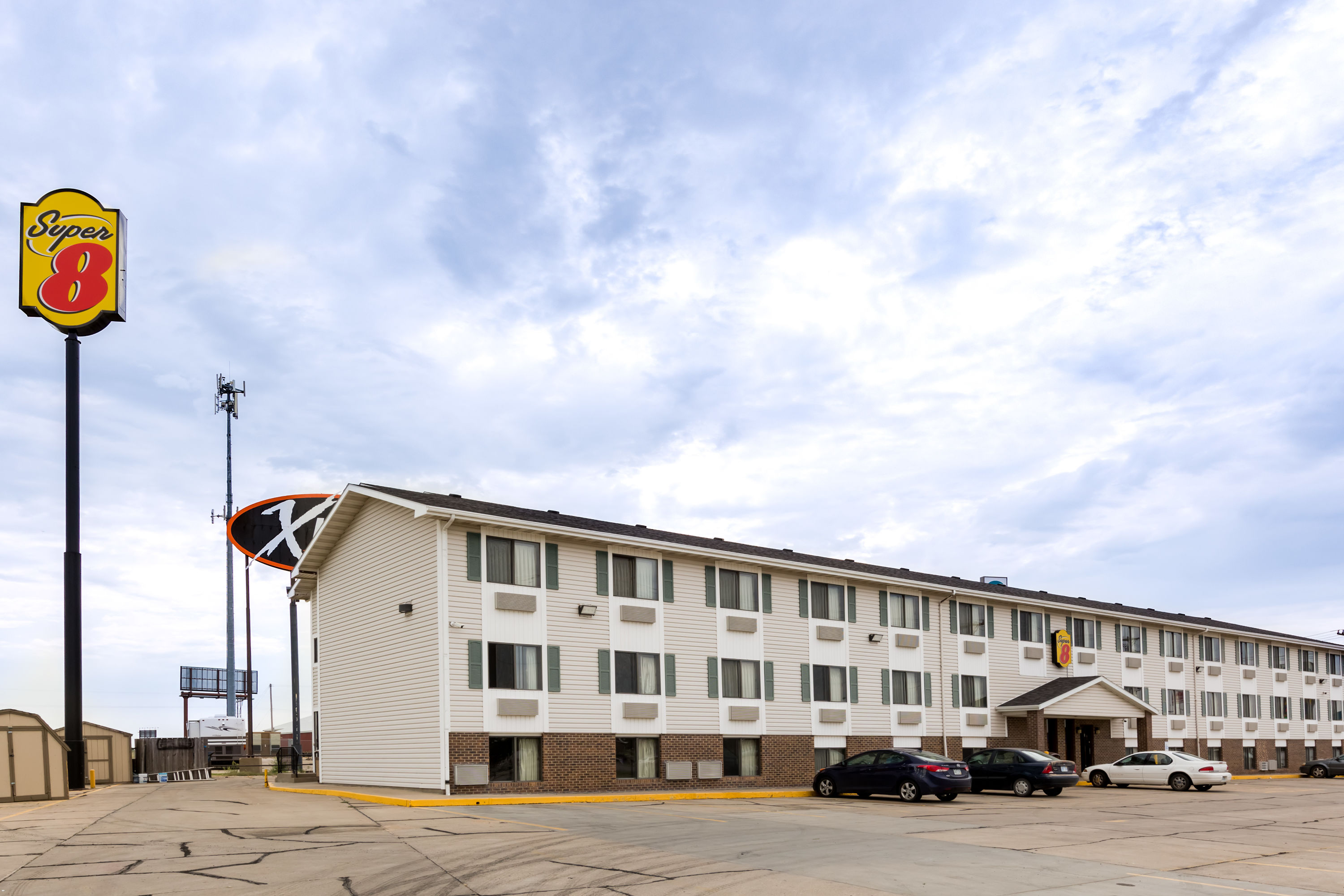 Exterior Day Image of Super 8 by Wyndham Hays KS hotel in Hays, Kansas