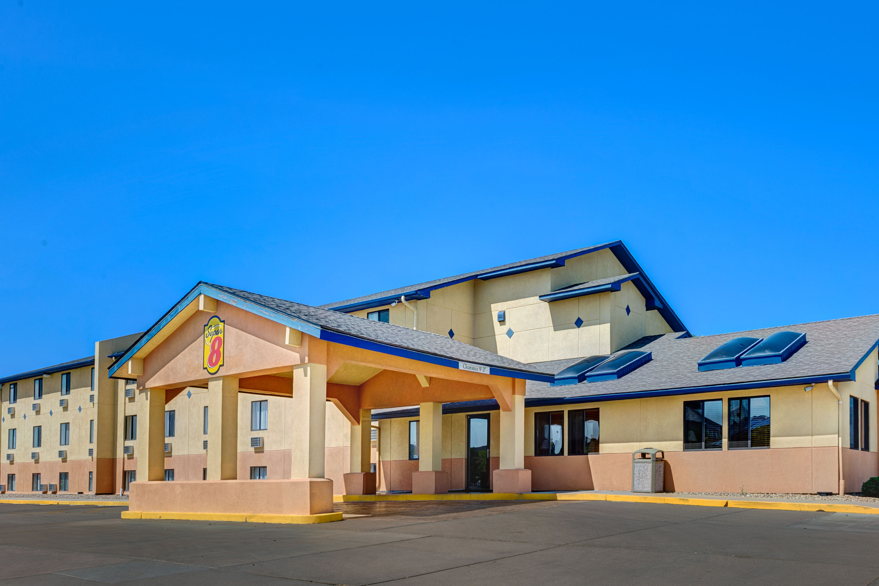 Super 8 By Wyndham Hutchinson Hutchinson Ks Hotels