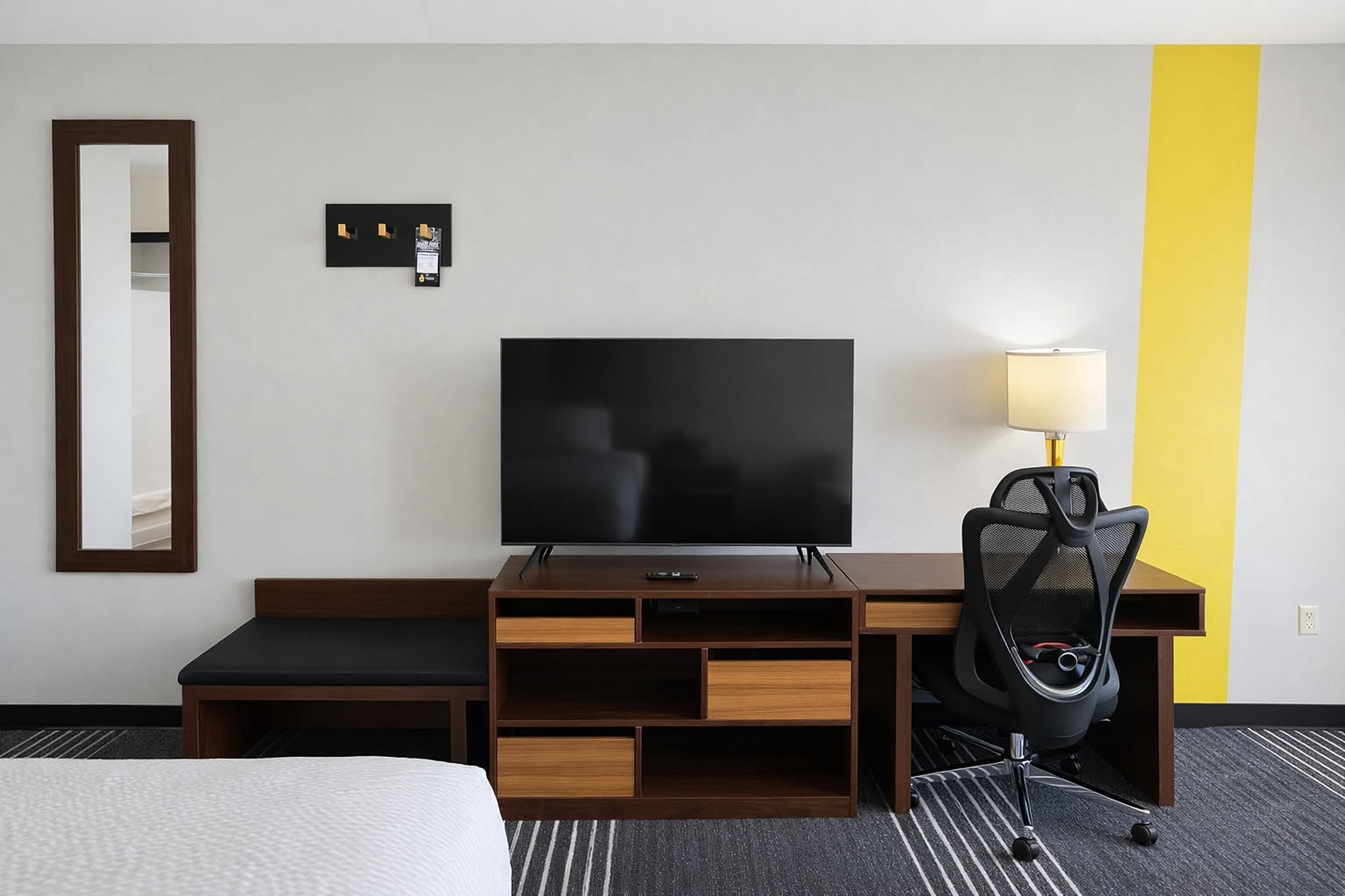 Guest room feature at the Super 8 by Wyndham Salina I-70 in Salina, Kansas